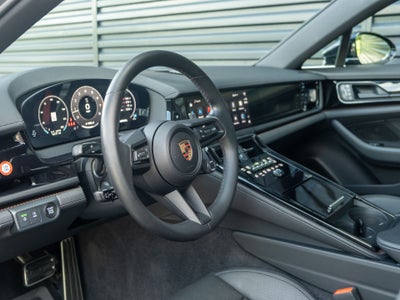 2024 Porsche Panamera 4