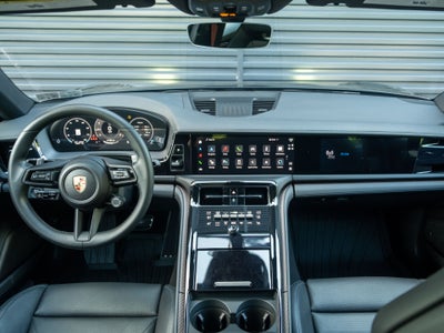 2024 Porsche Panamera 4