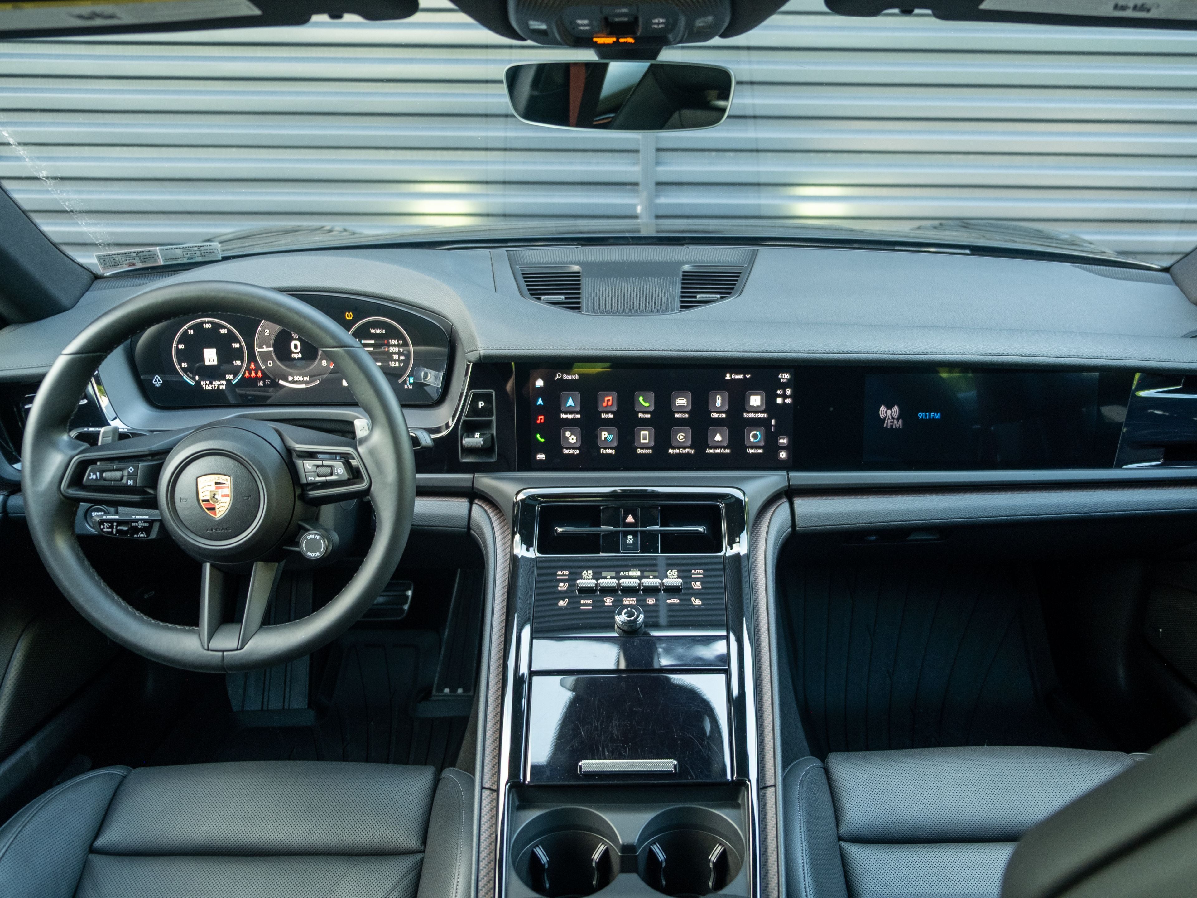 2024 Porsche Panamera 4