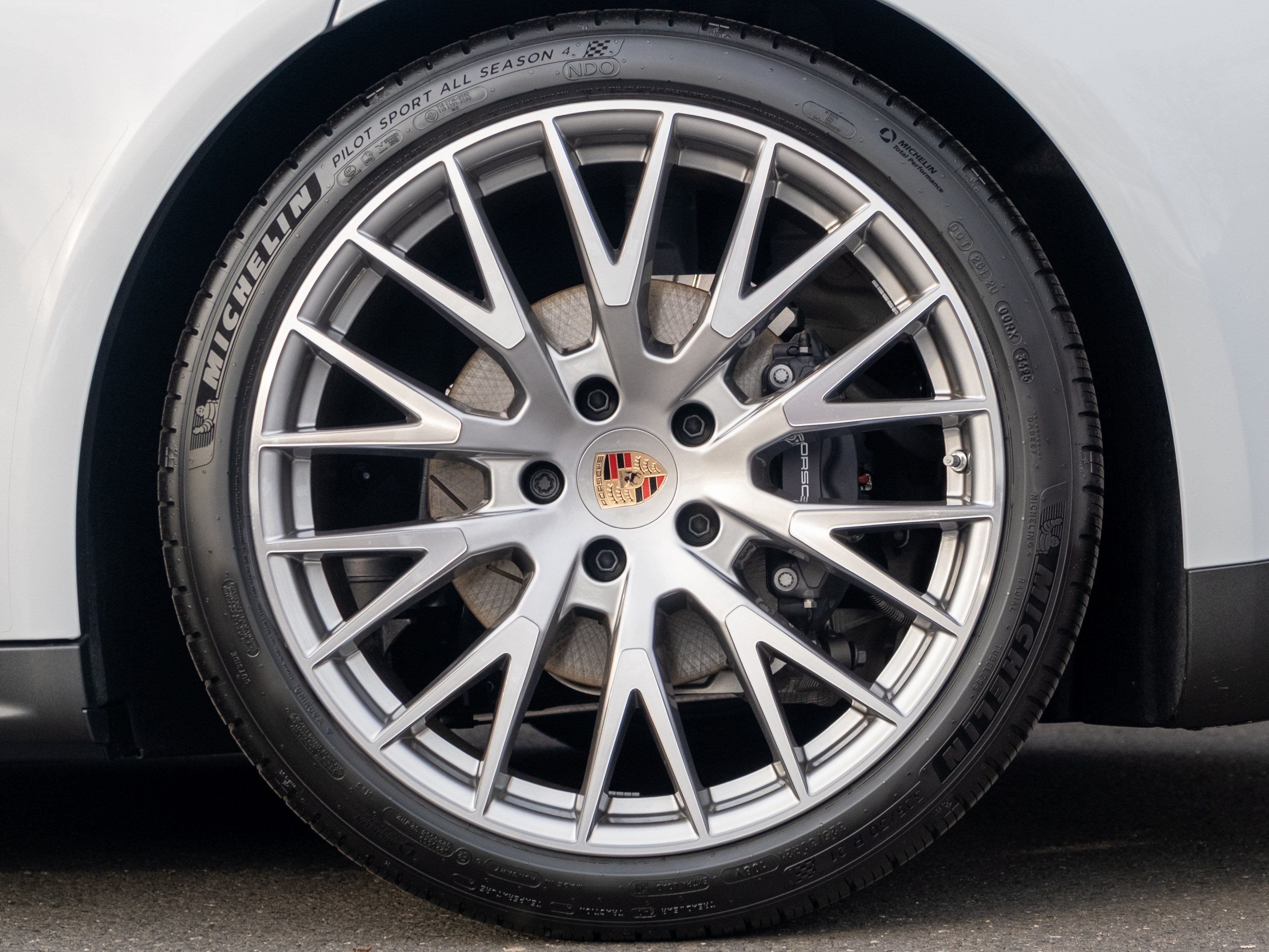 2026 Porsche Panamera 4