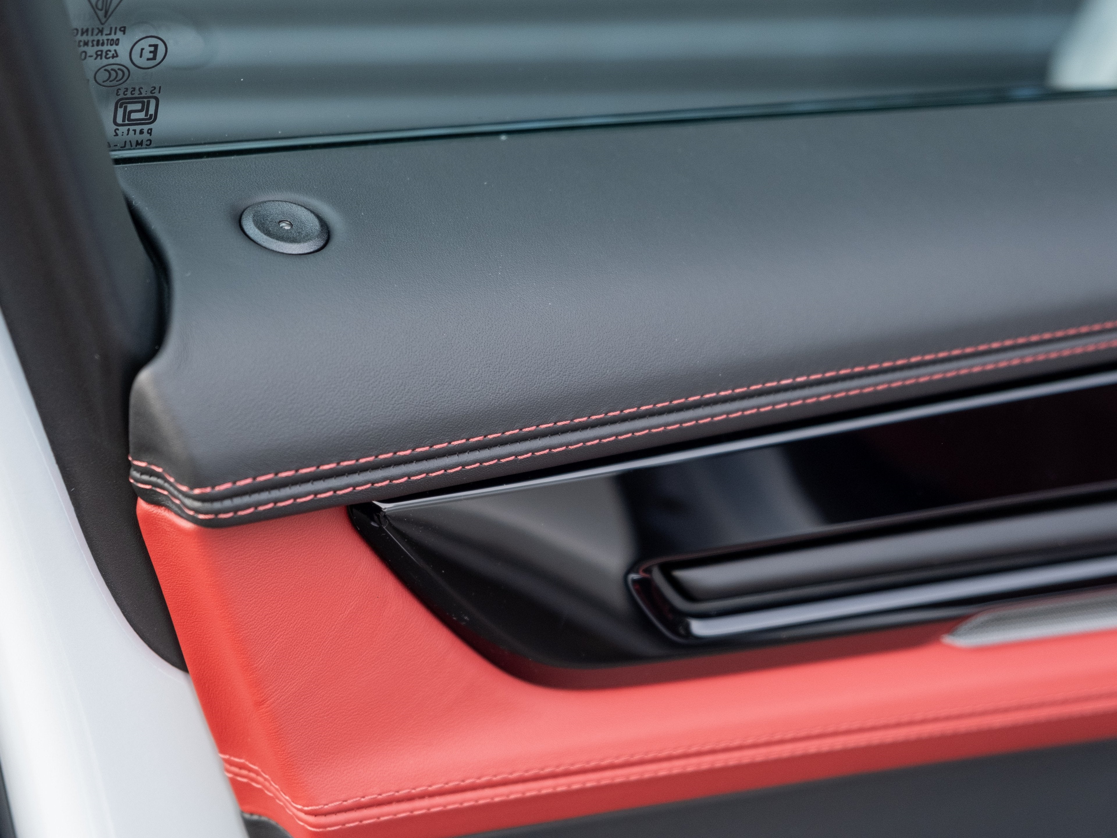 2026 Porsche Panamera 4