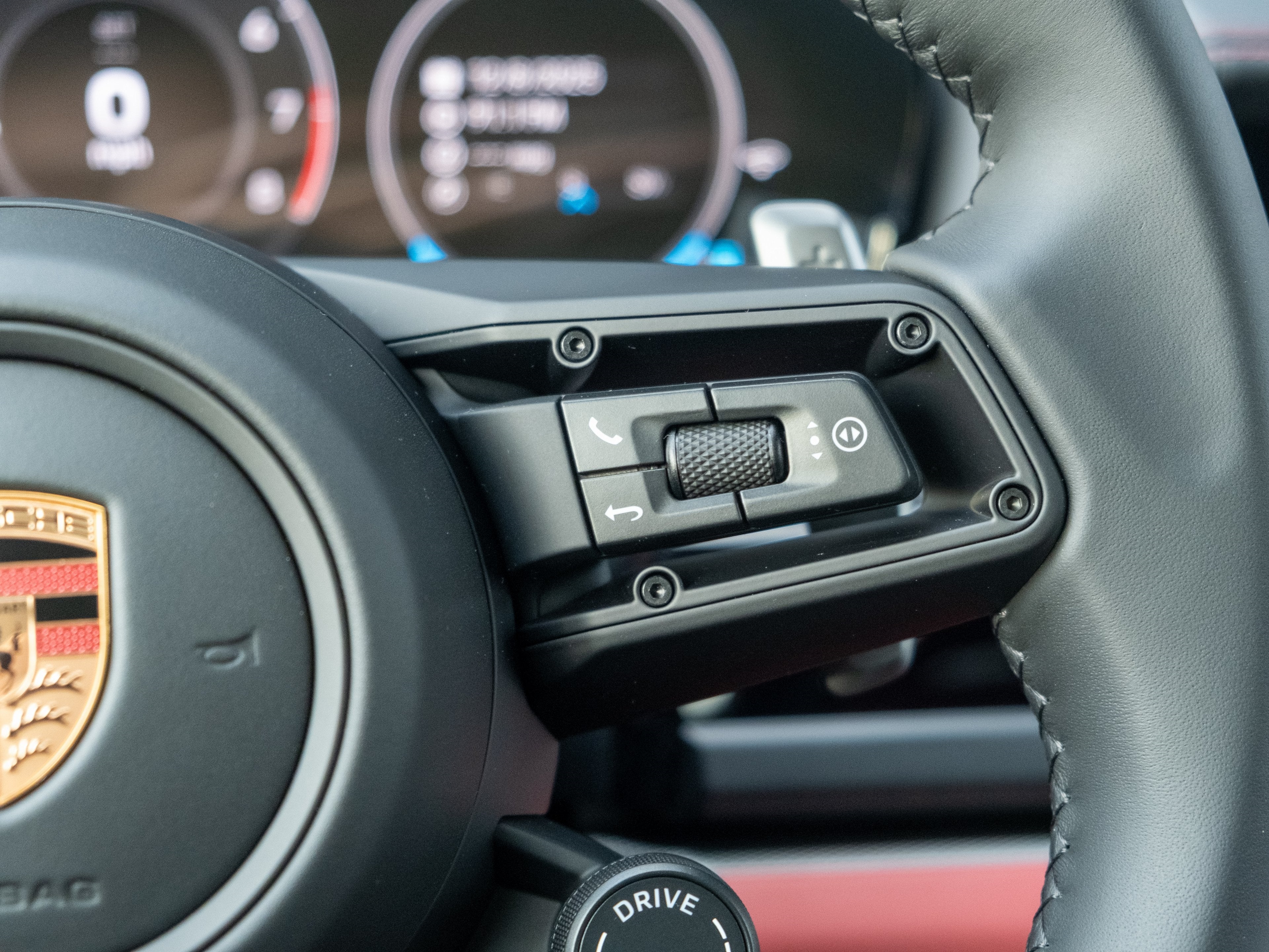 2026 Porsche Panamera 4