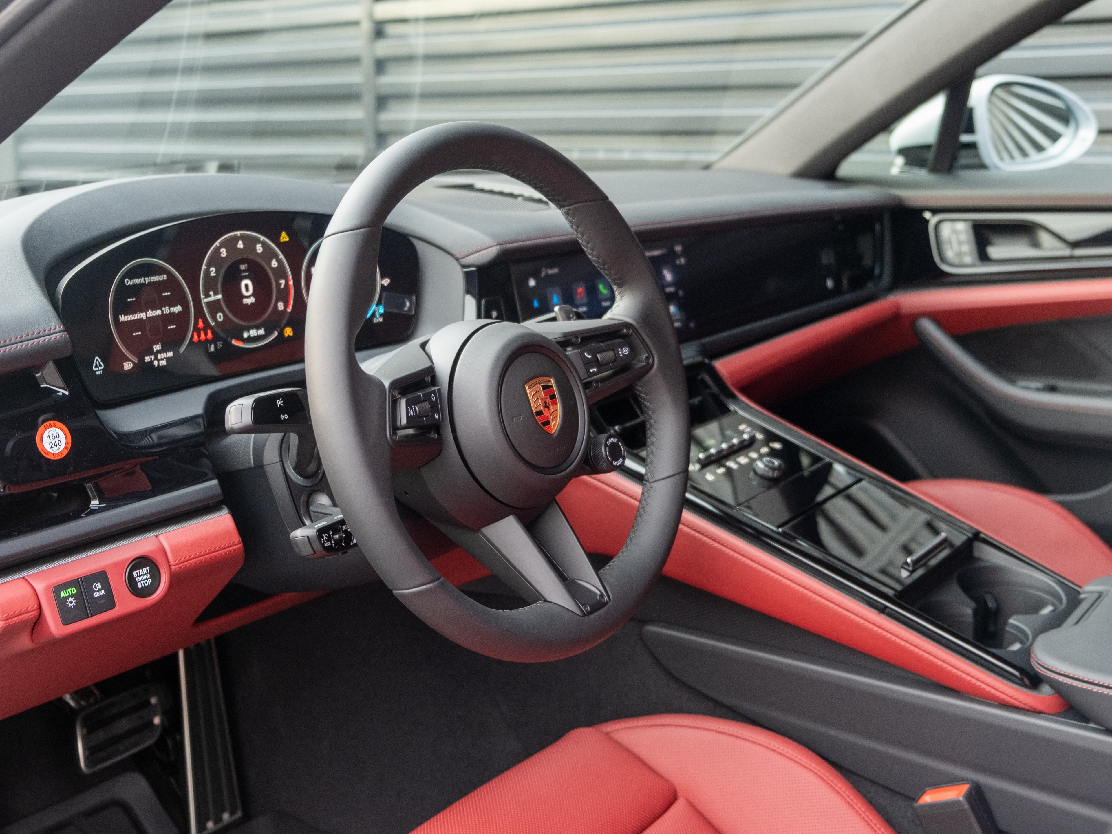 2026 Porsche Panamera 4