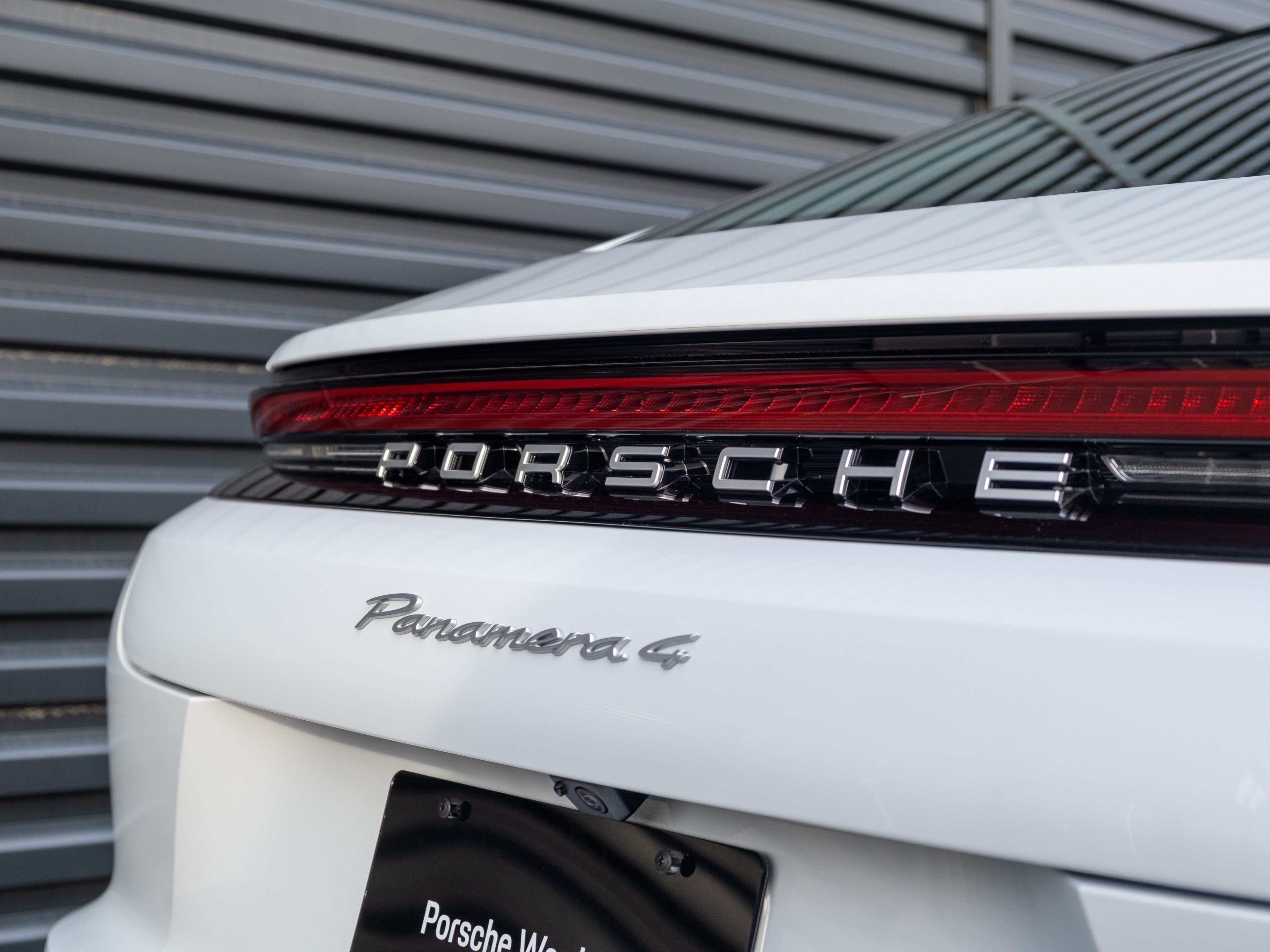 2026 Porsche Panamera 4
