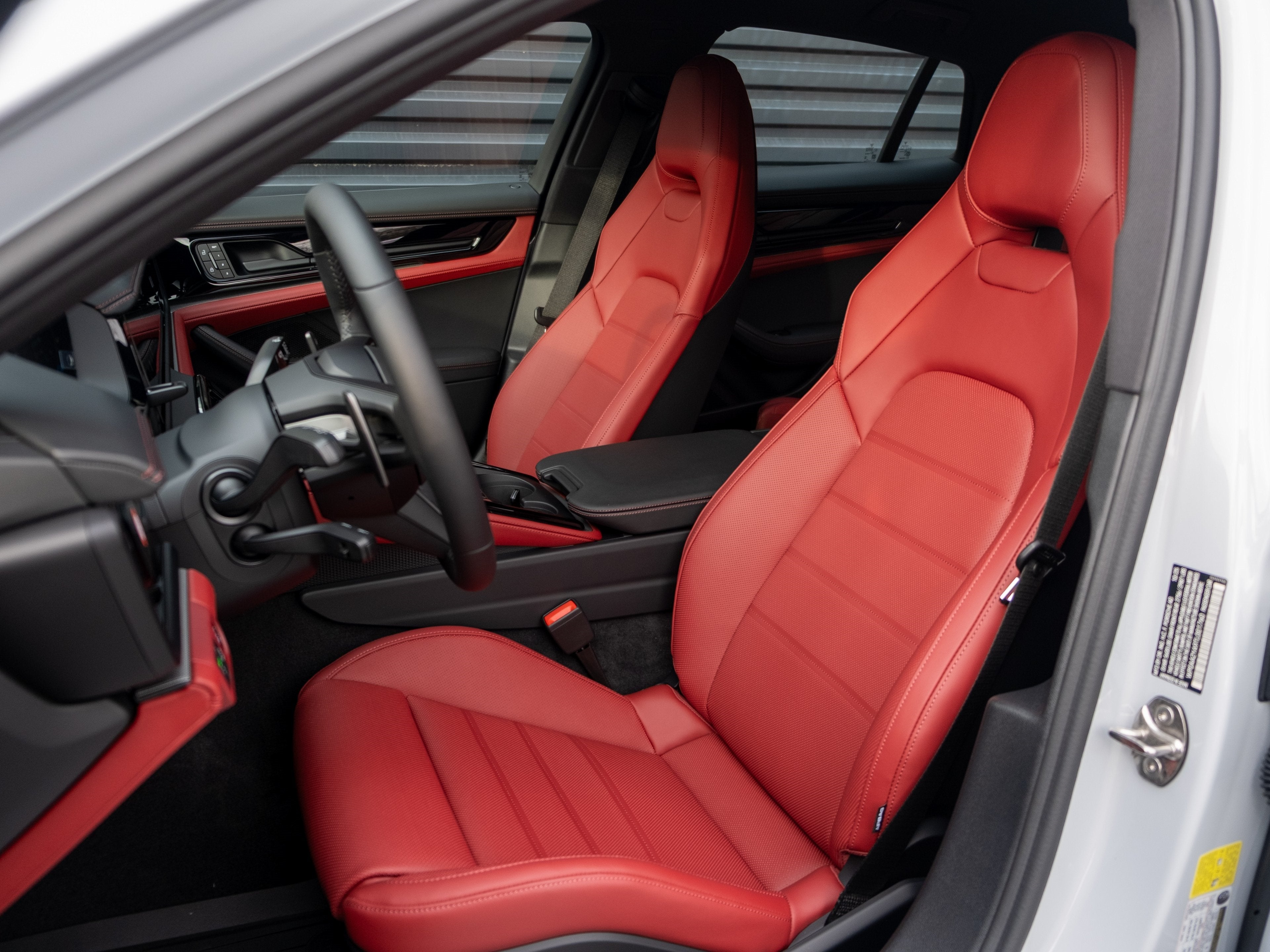 2026 Porsche Panamera 4