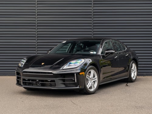 2025 Porsche Panamera 4