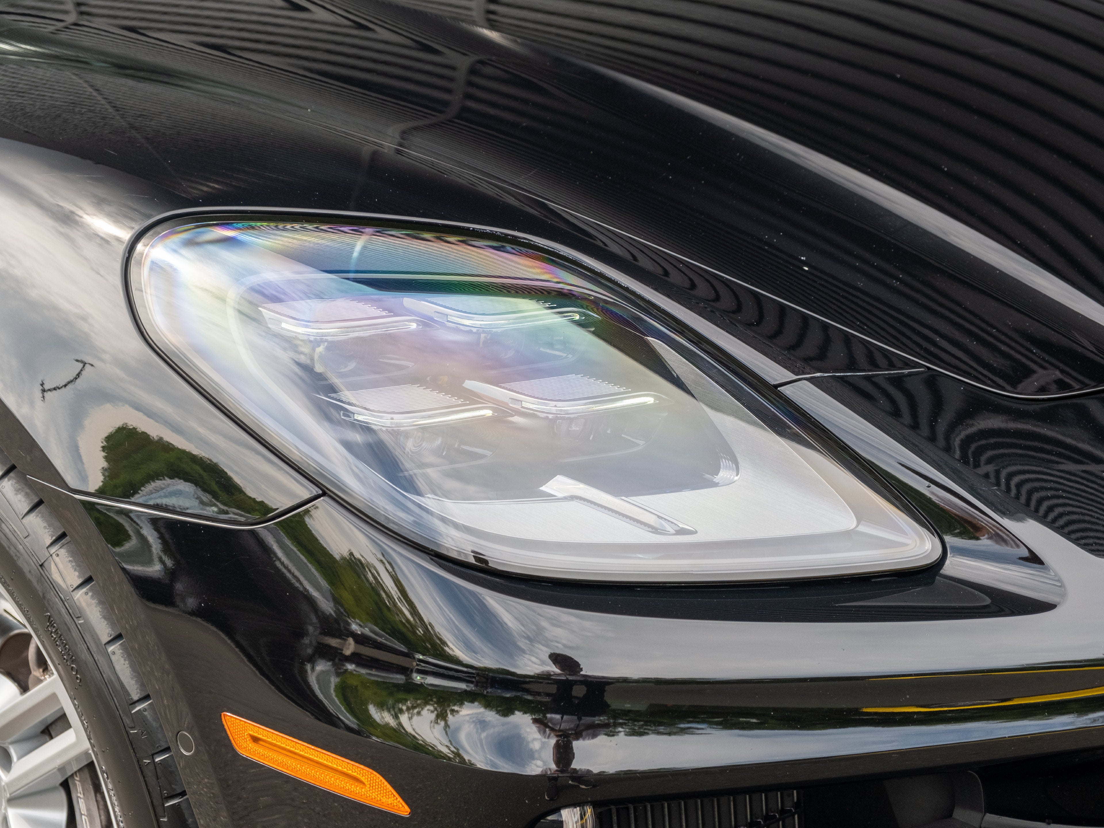 2025 Porsche Panamera 4