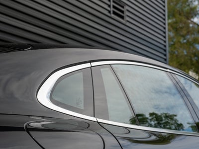 2025 Porsche Panamera 4