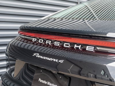 2025 Porsche Panamera 4