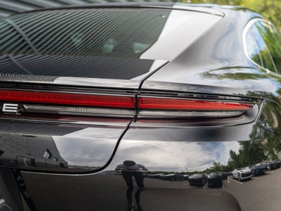 2025 Porsche Panamera 4