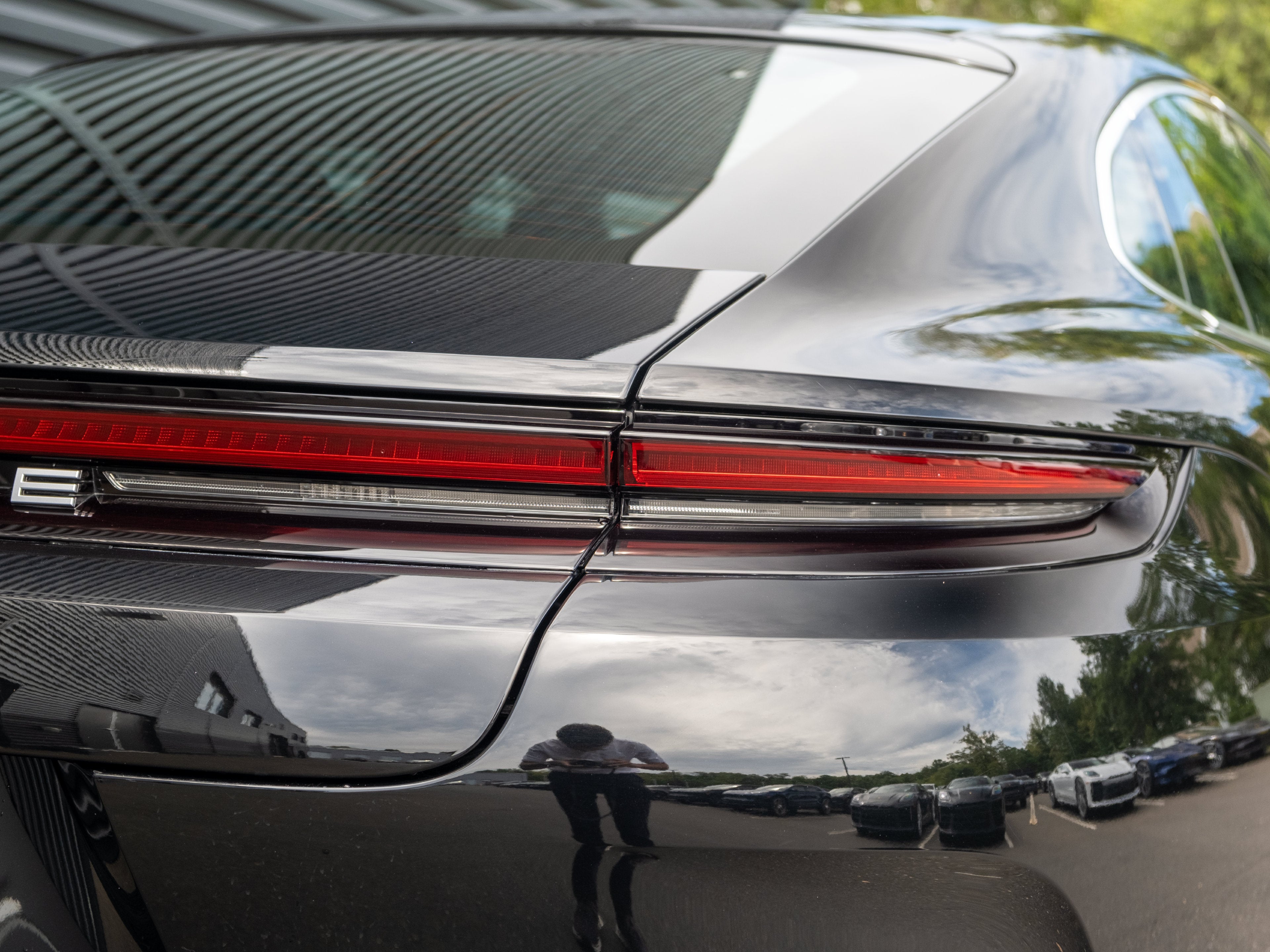 2025 Porsche Panamera 4