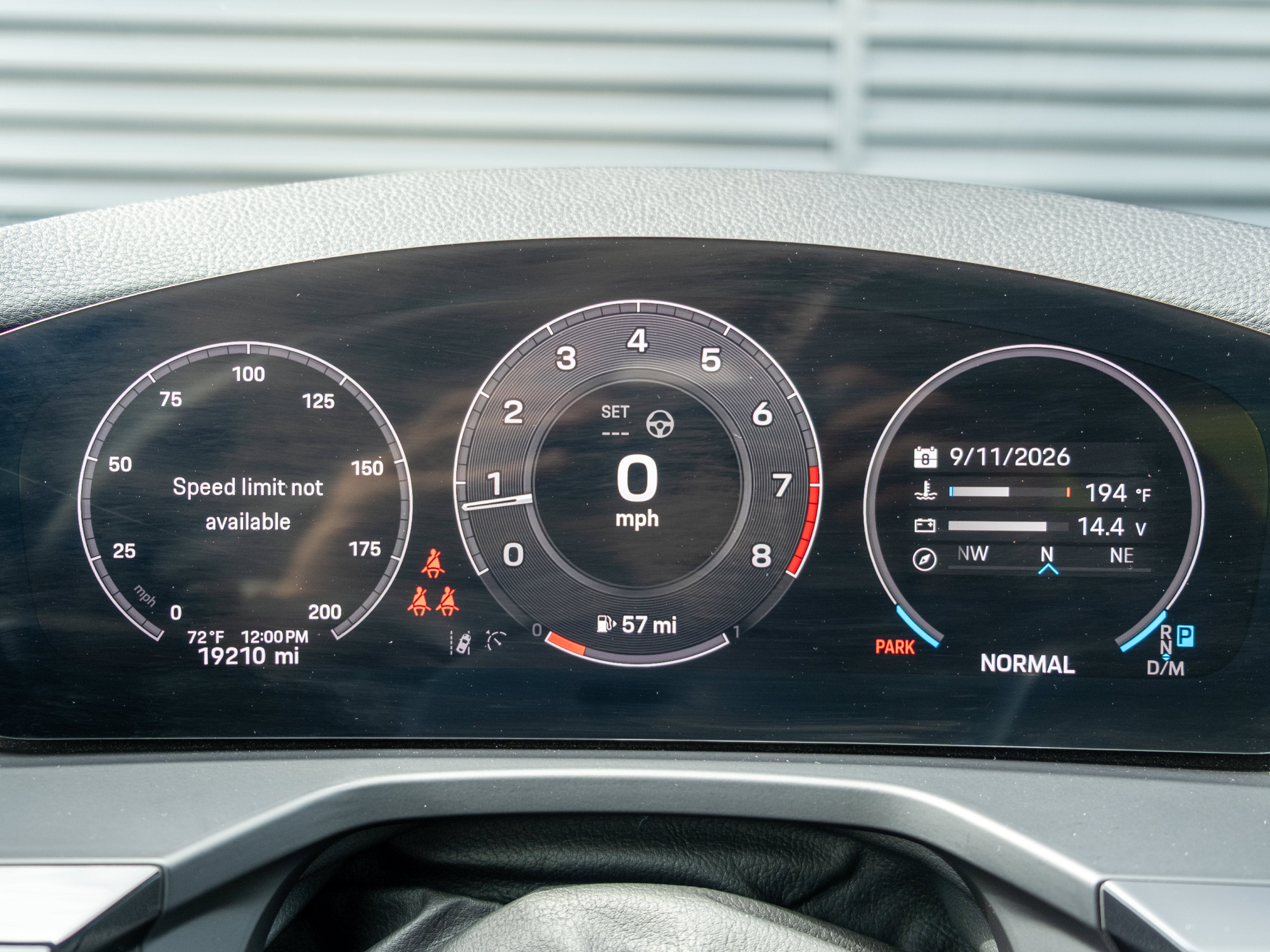 2025 Porsche Panamera 4
