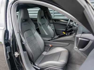 2025 Porsche Panamera 4