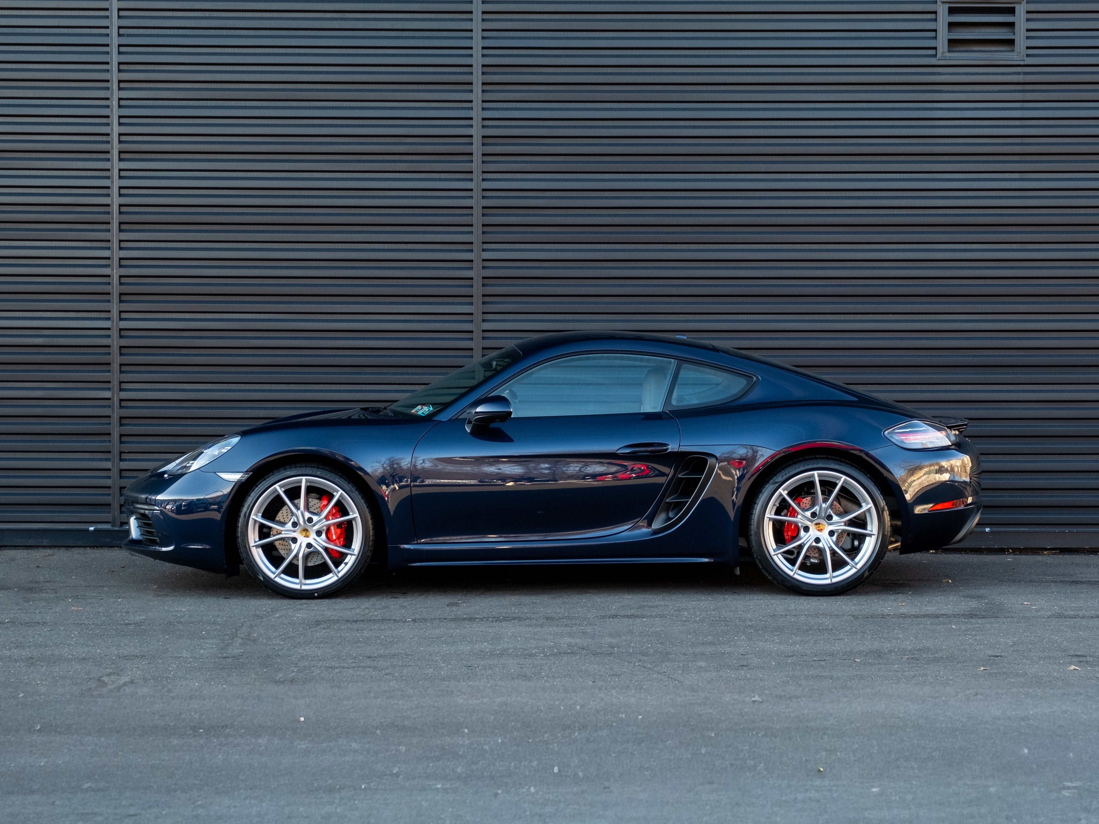 2021 Porsche 718 Cayman S
