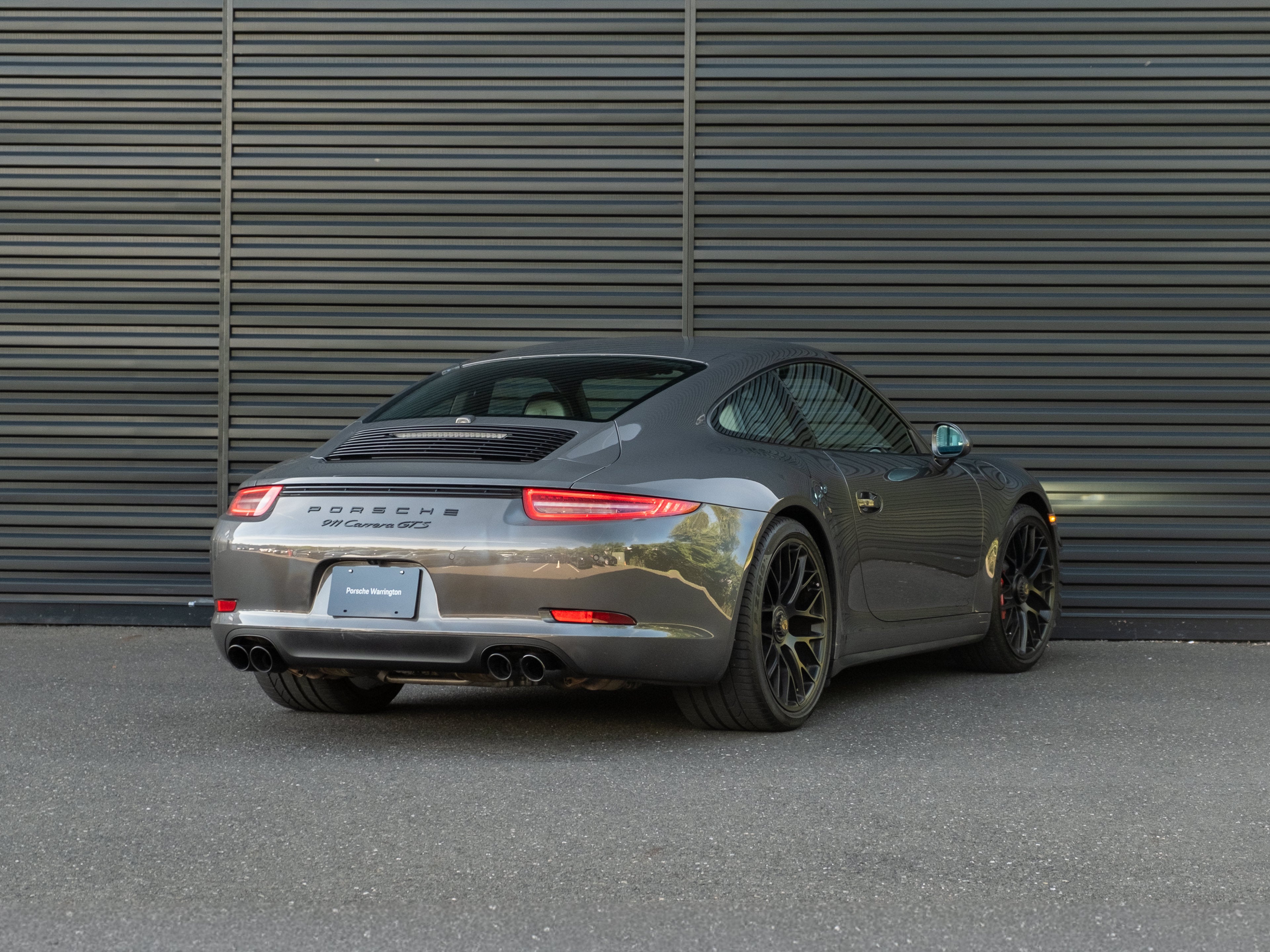 2016 Porsche 911 Carrera GTS