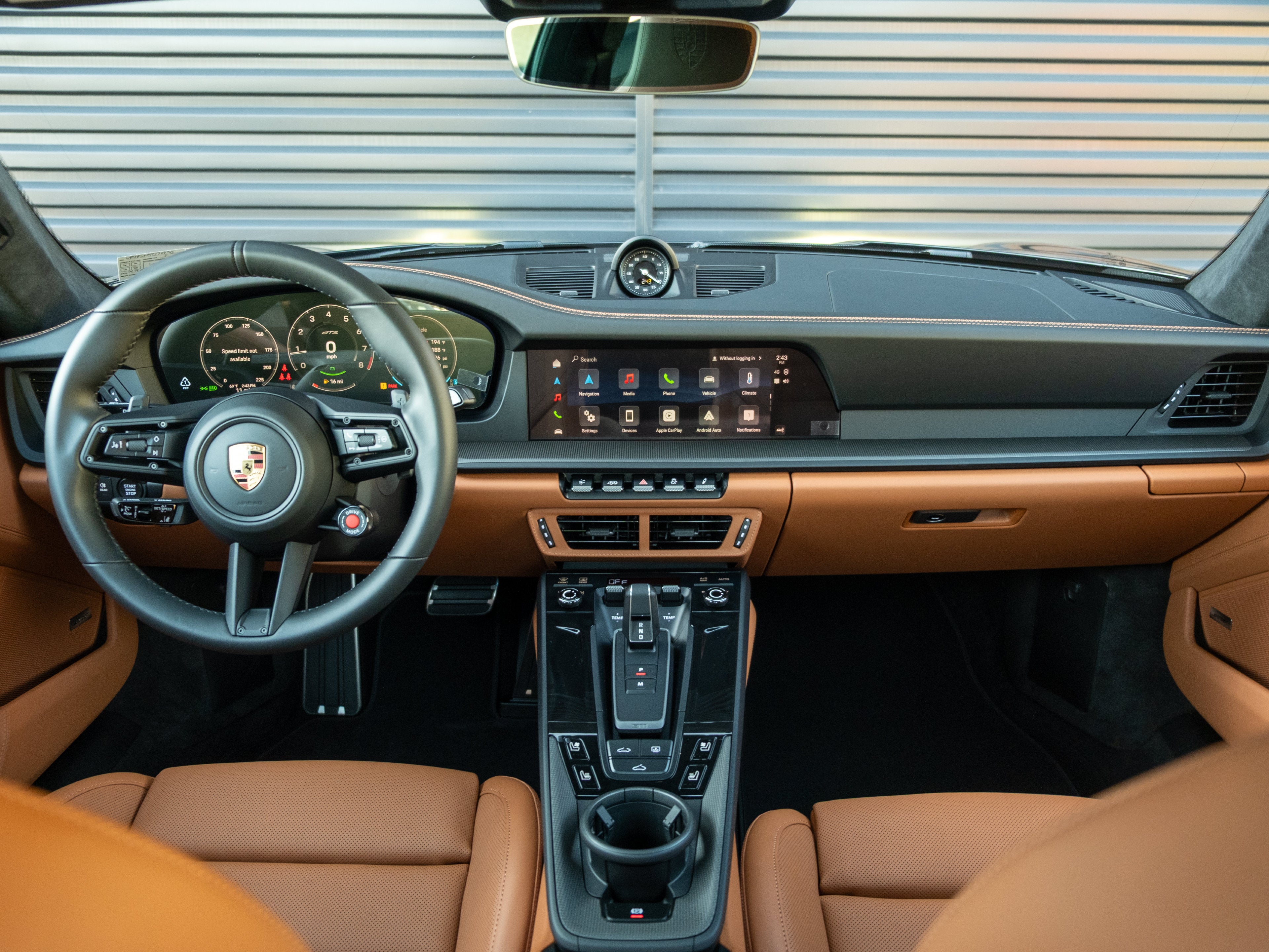 2026 Porsche 911 Carrera 4 GTS