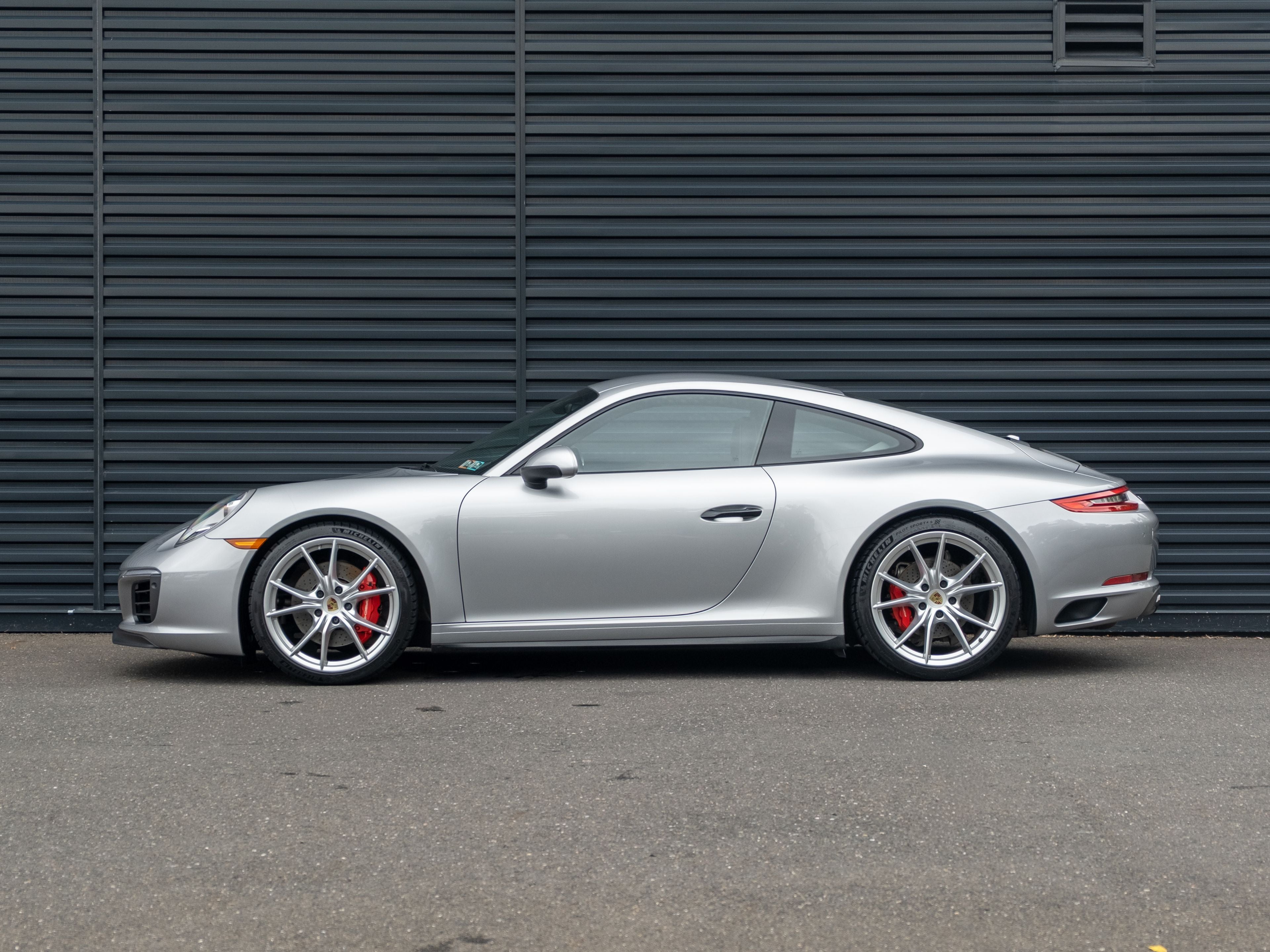 2019 Porsche 911 Carrera 4S
