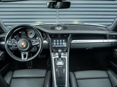 2019 Porsche 911 Carrera 4S