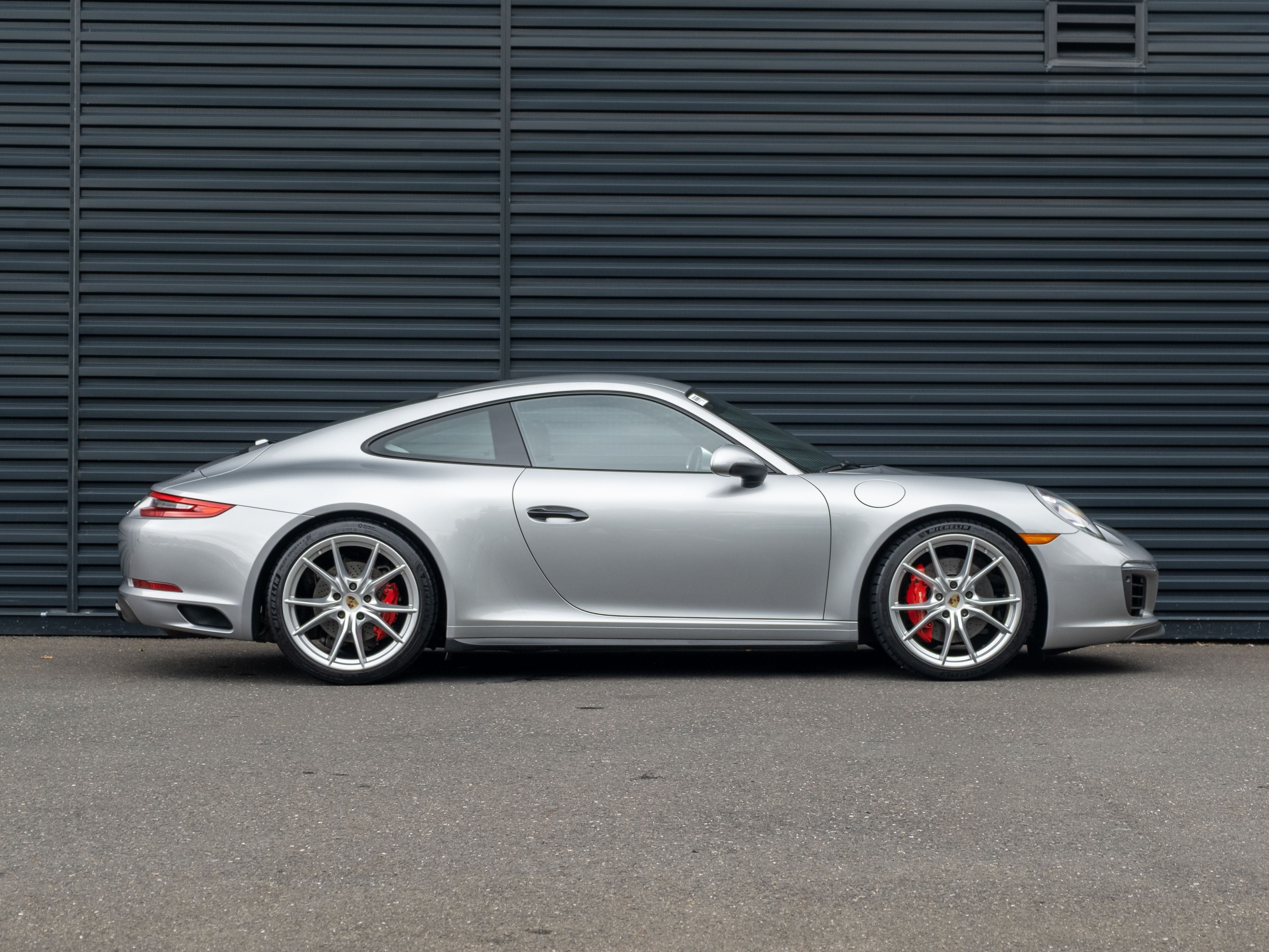 2019 Porsche 911 Carrera 4S