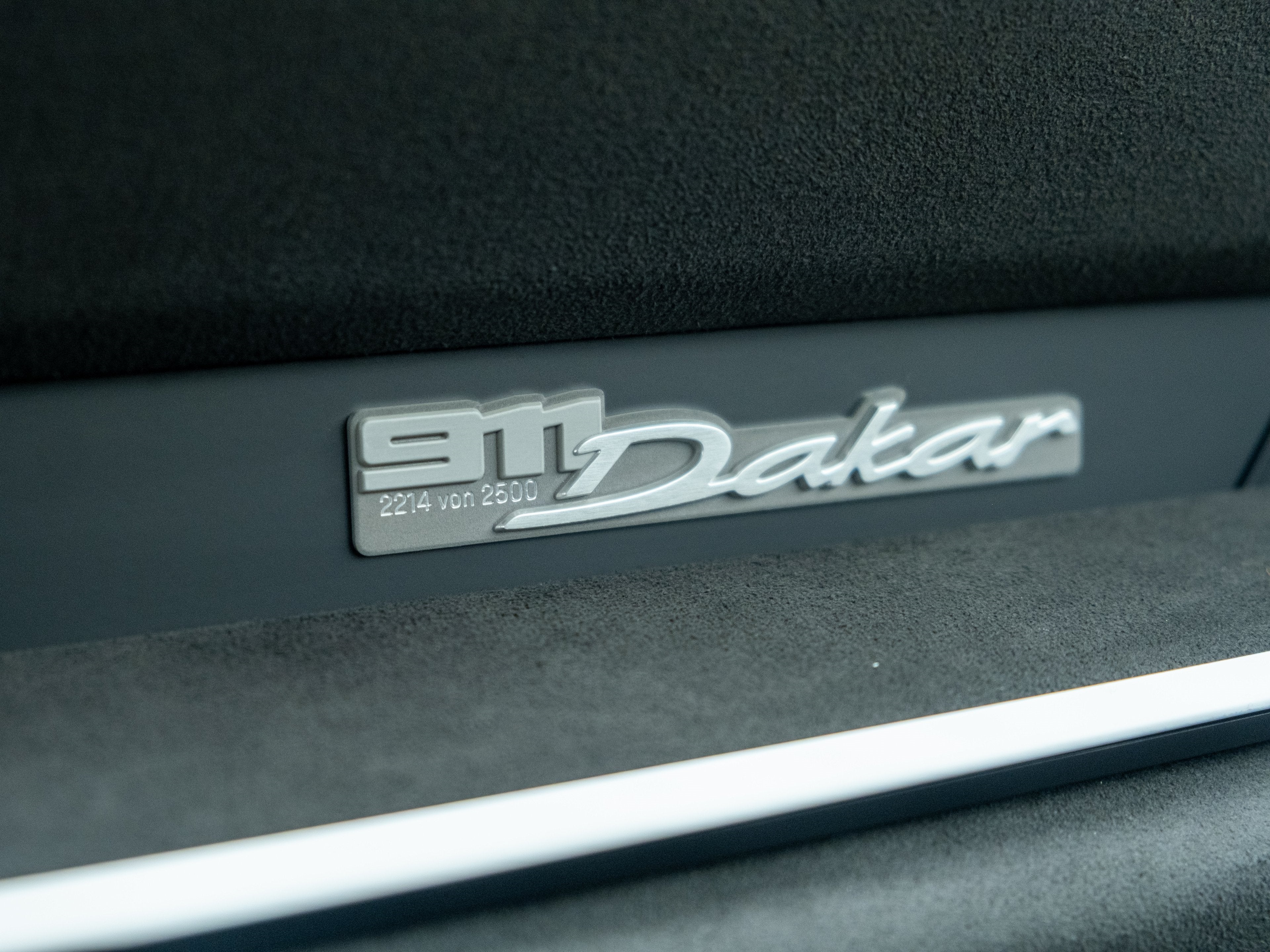 2024 Porsche 911 Dakar