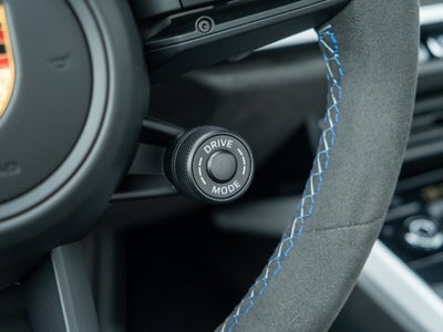 2024 Porsche 911 Dakar