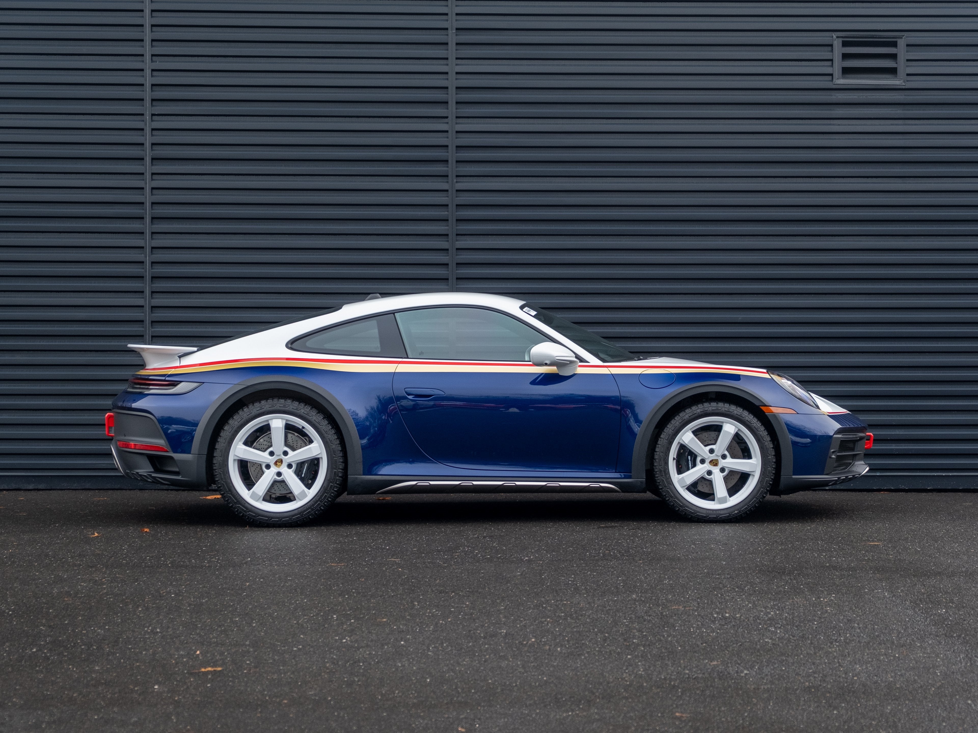 2024 Porsche 911 Dakar