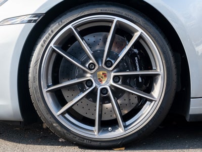 2020 Porsche 911 Carrera 4S