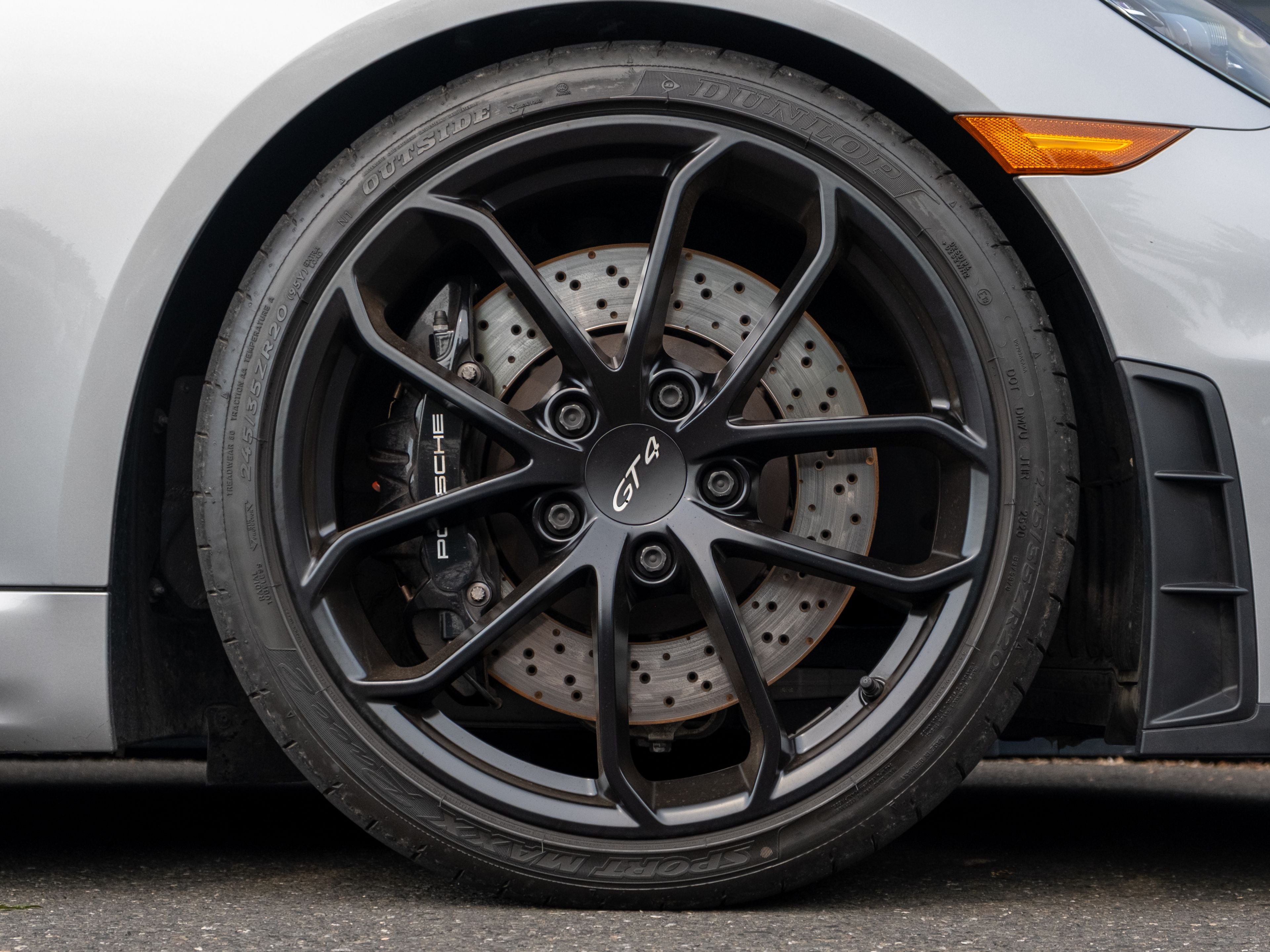 2021 Porsche 718 Cayman GT4