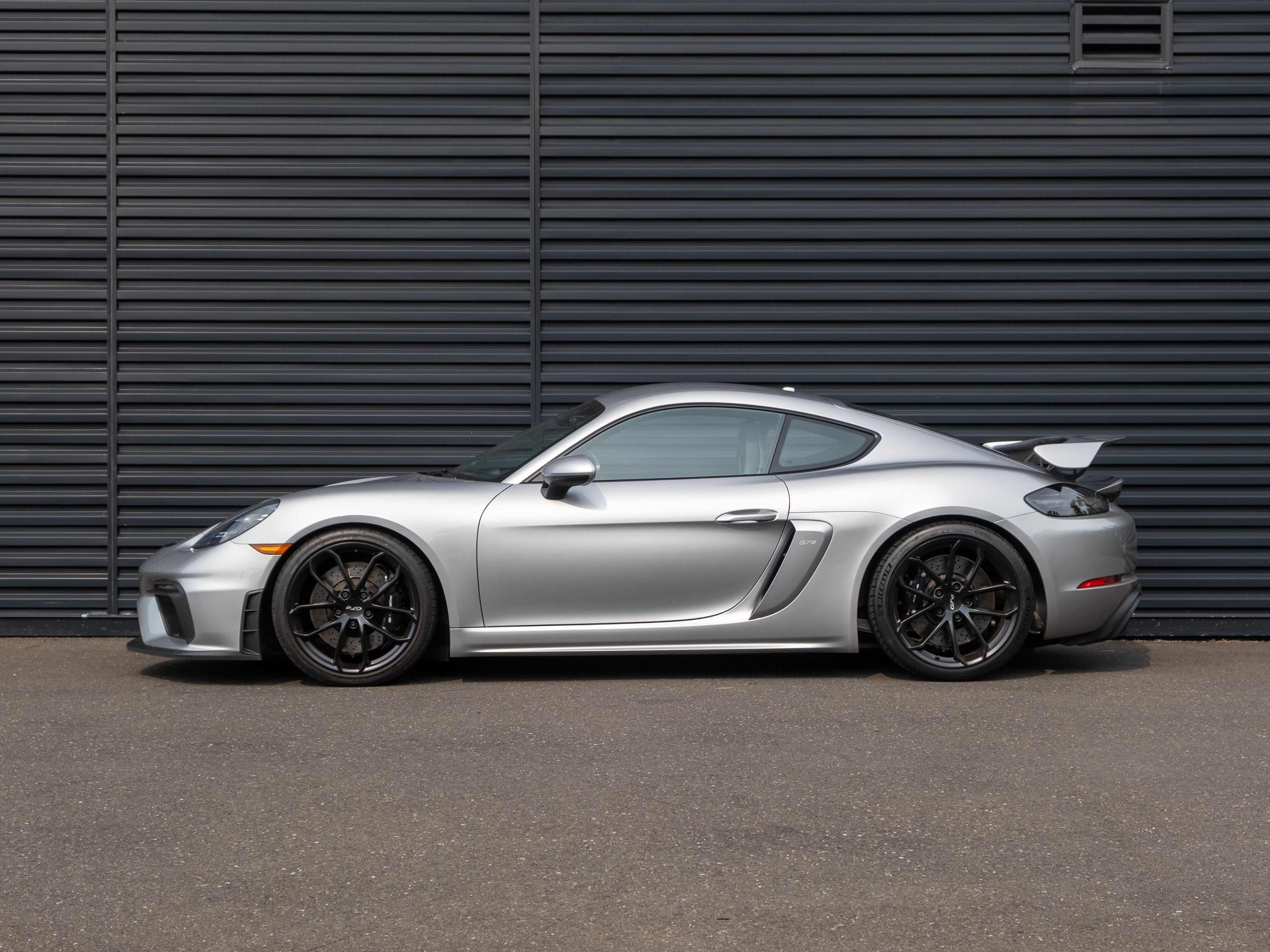 2021 Porsche 718 Cayman GT4