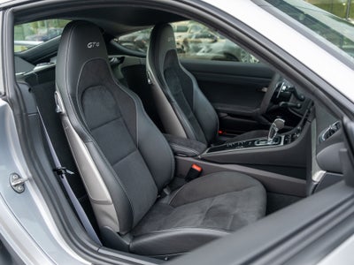 2021 Porsche 718 Cayman GT4