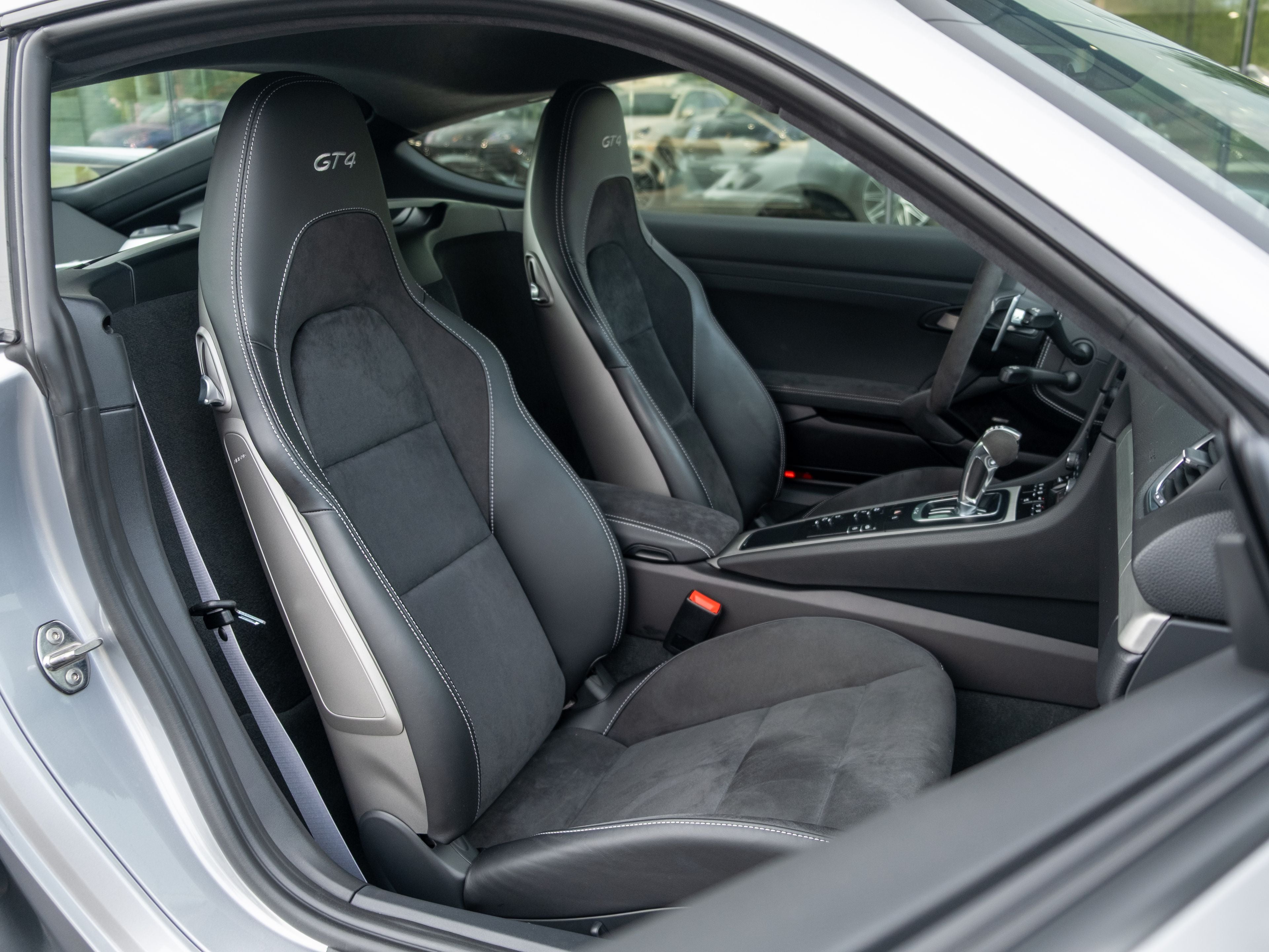 2021 Porsche 718 Cayman GT4
