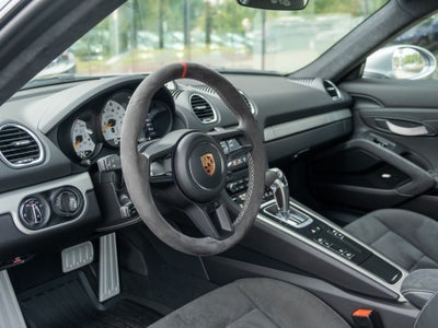 2021 Porsche 718 Cayman GT4
