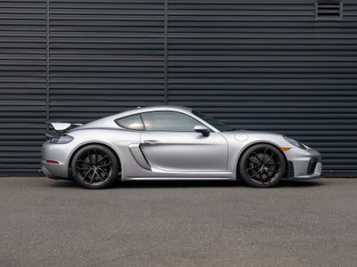 2021 Porsche 718 Cayman GT4