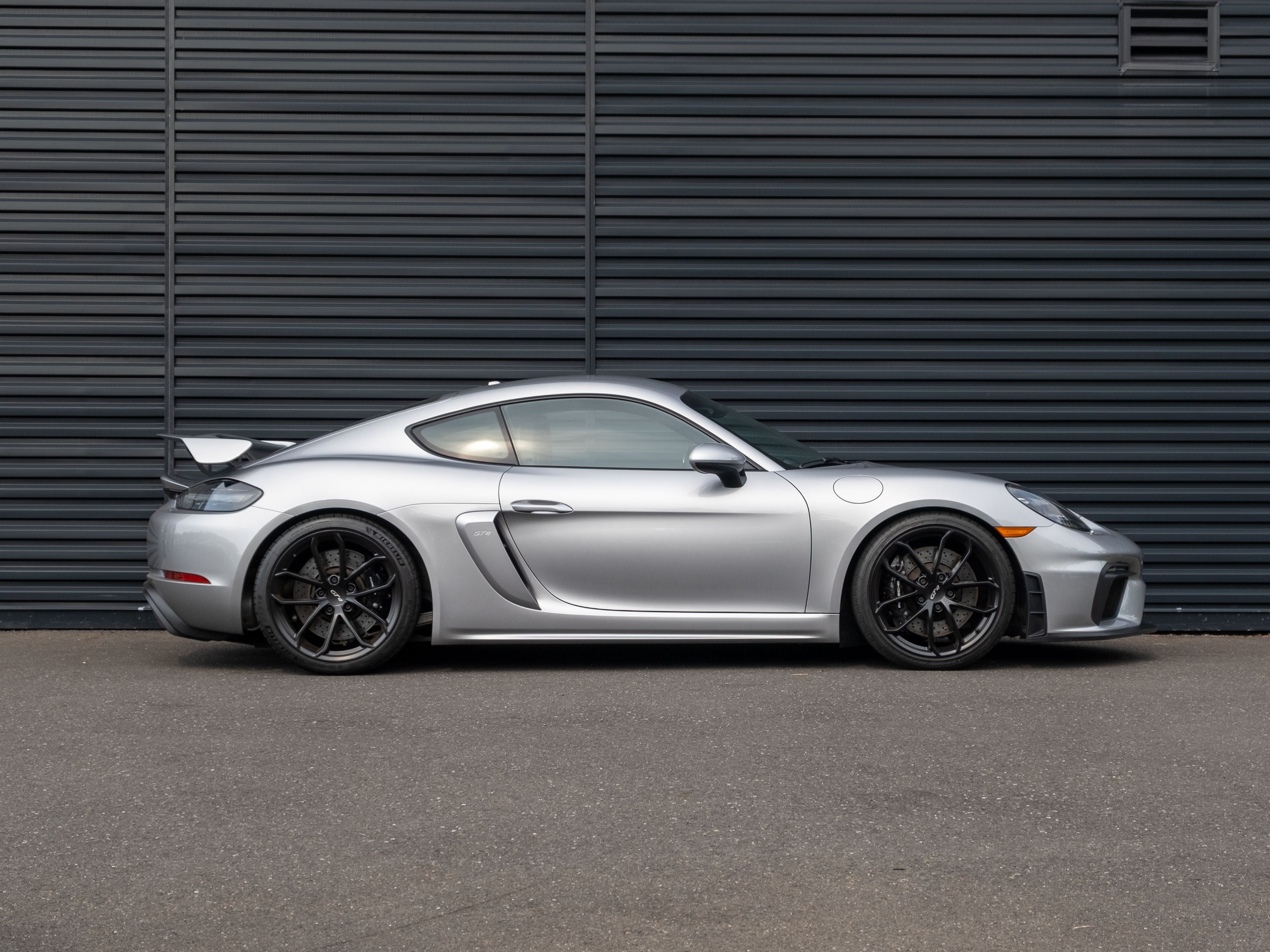 2021 Porsche 718 Cayman GT4