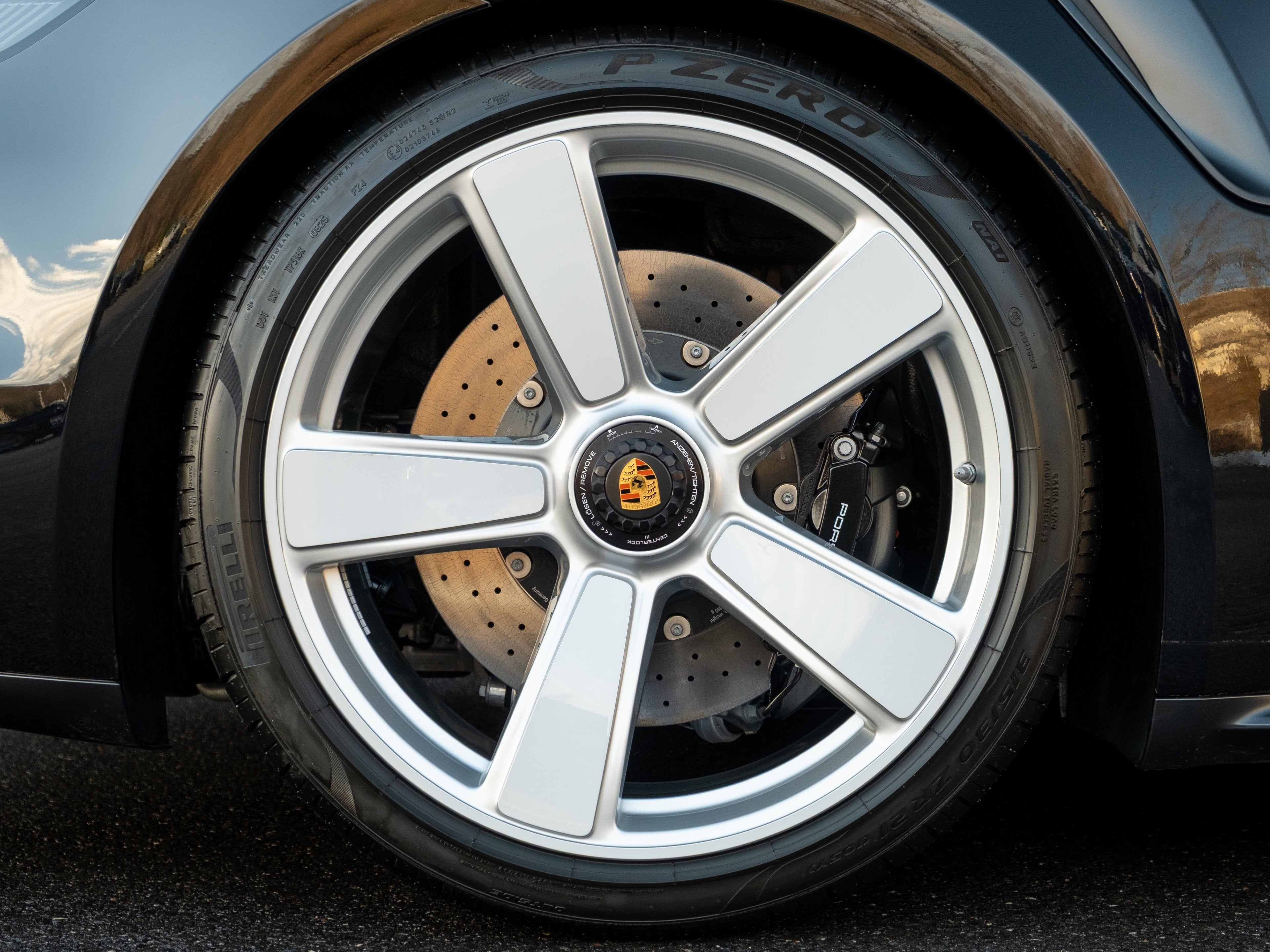 2025 Porsche 911 Turbo