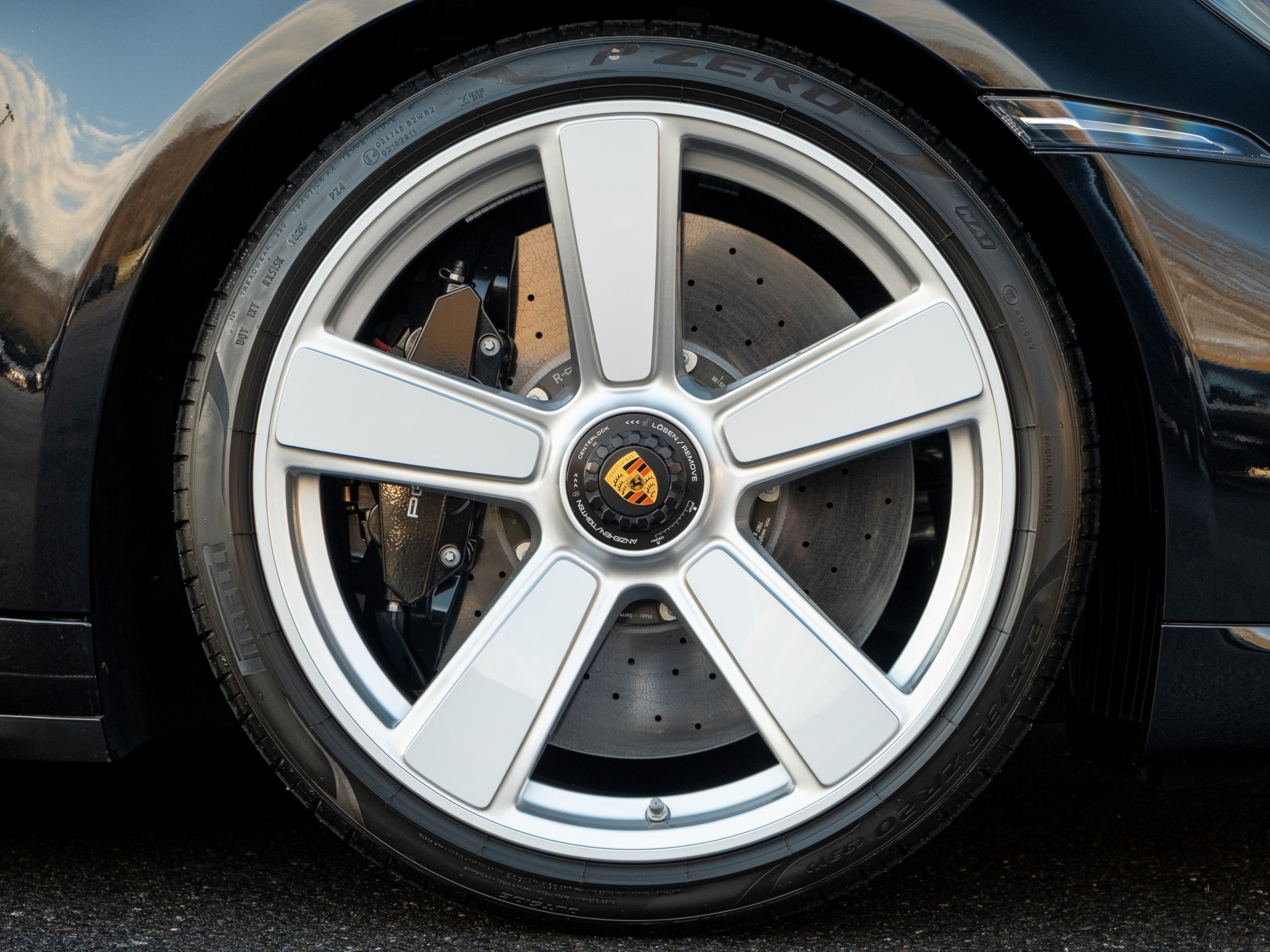 2025 Porsche 911 Turbo