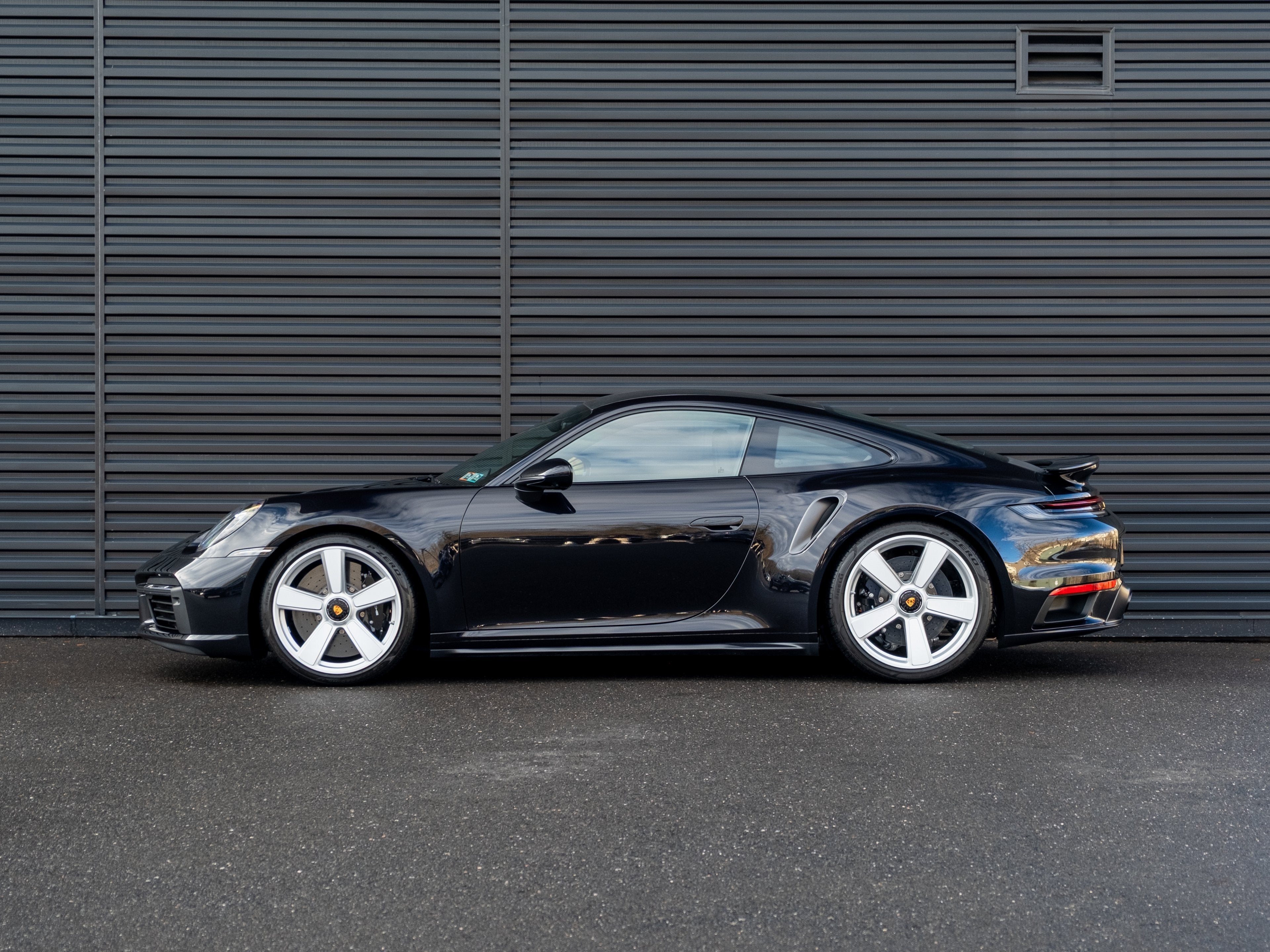 2025 Porsche 911 Turbo