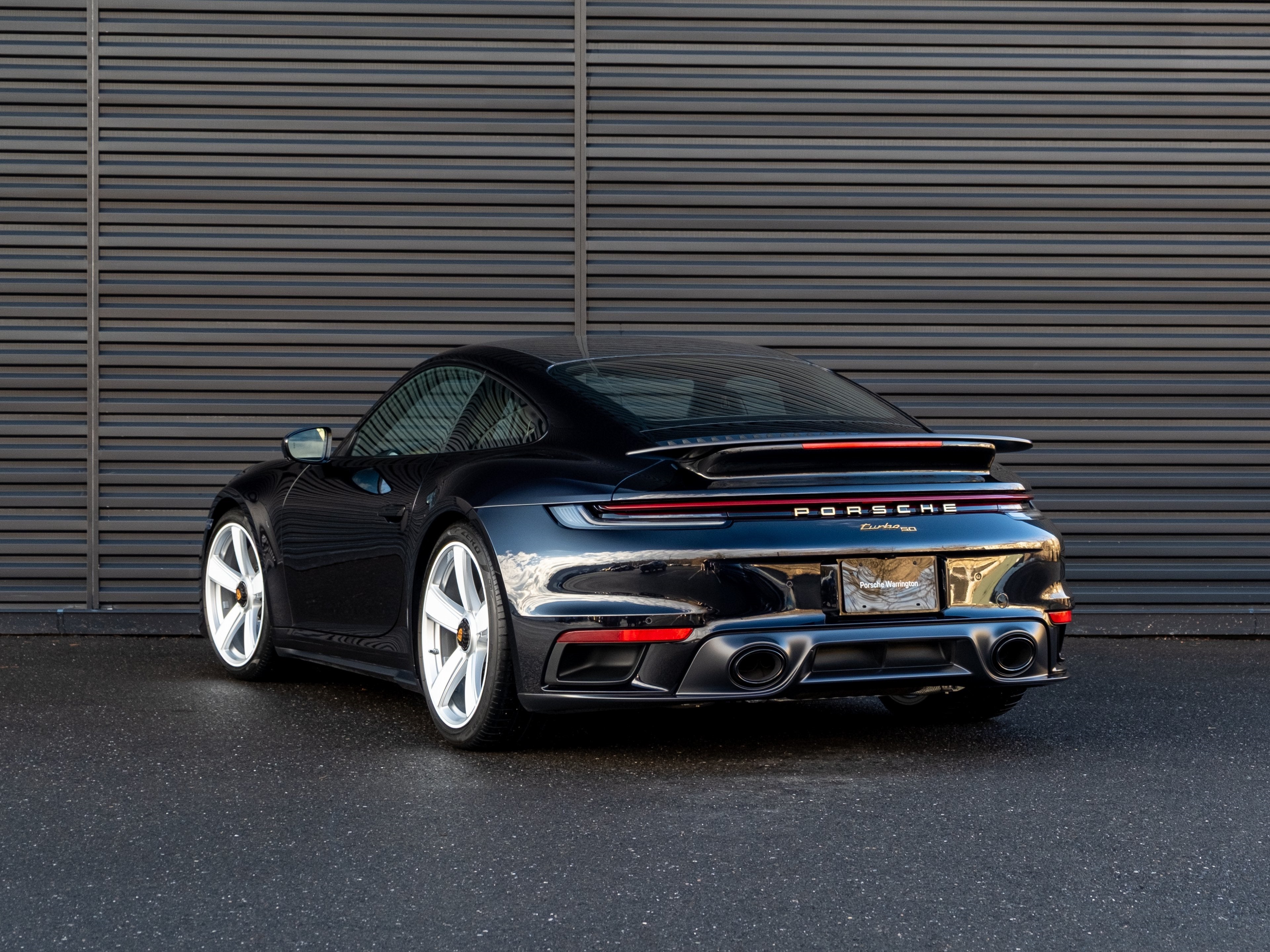 2025 Porsche 911 Turbo