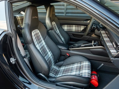 2025 Porsche 911 Turbo