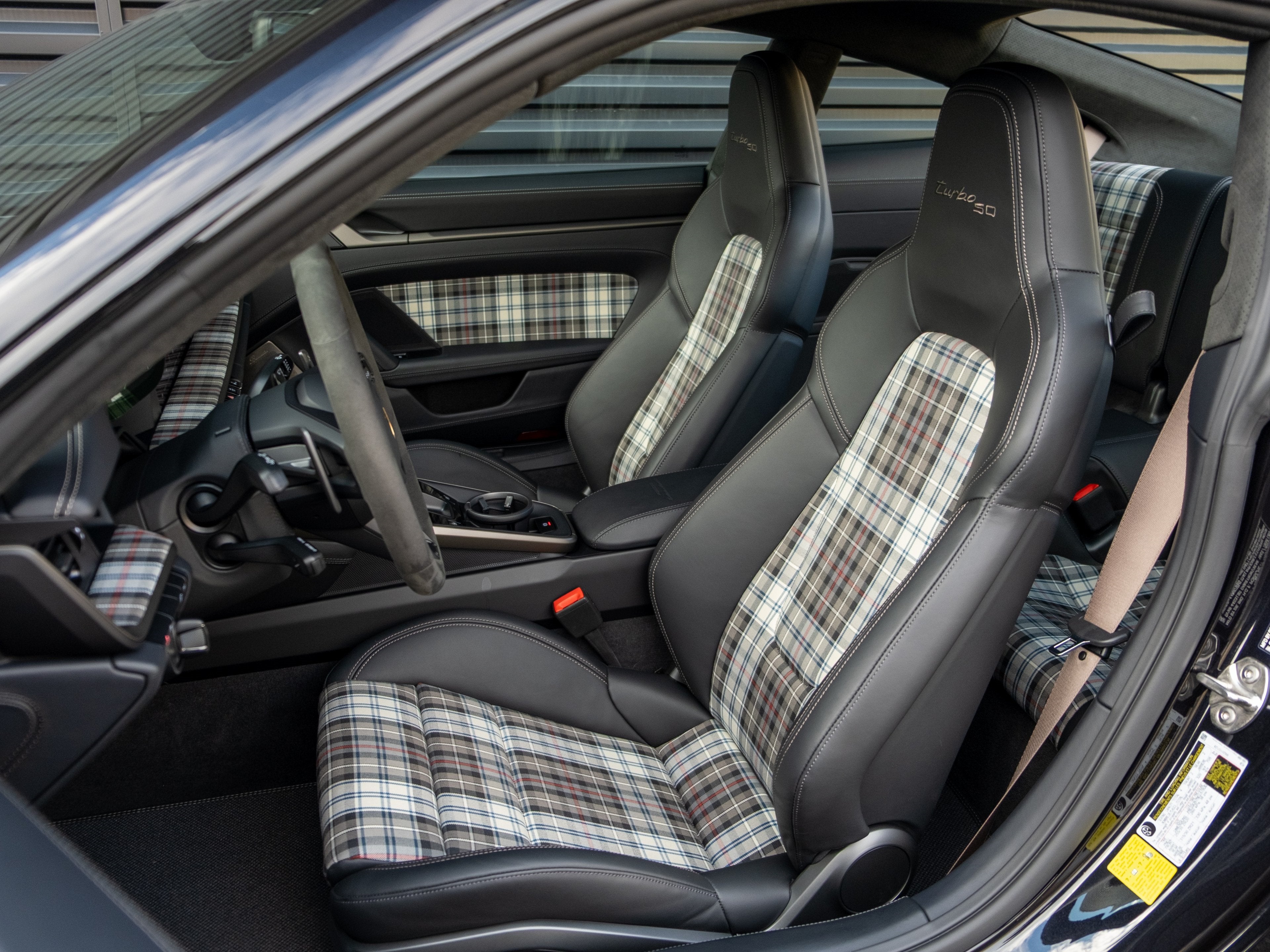 2025 Porsche 911 Turbo