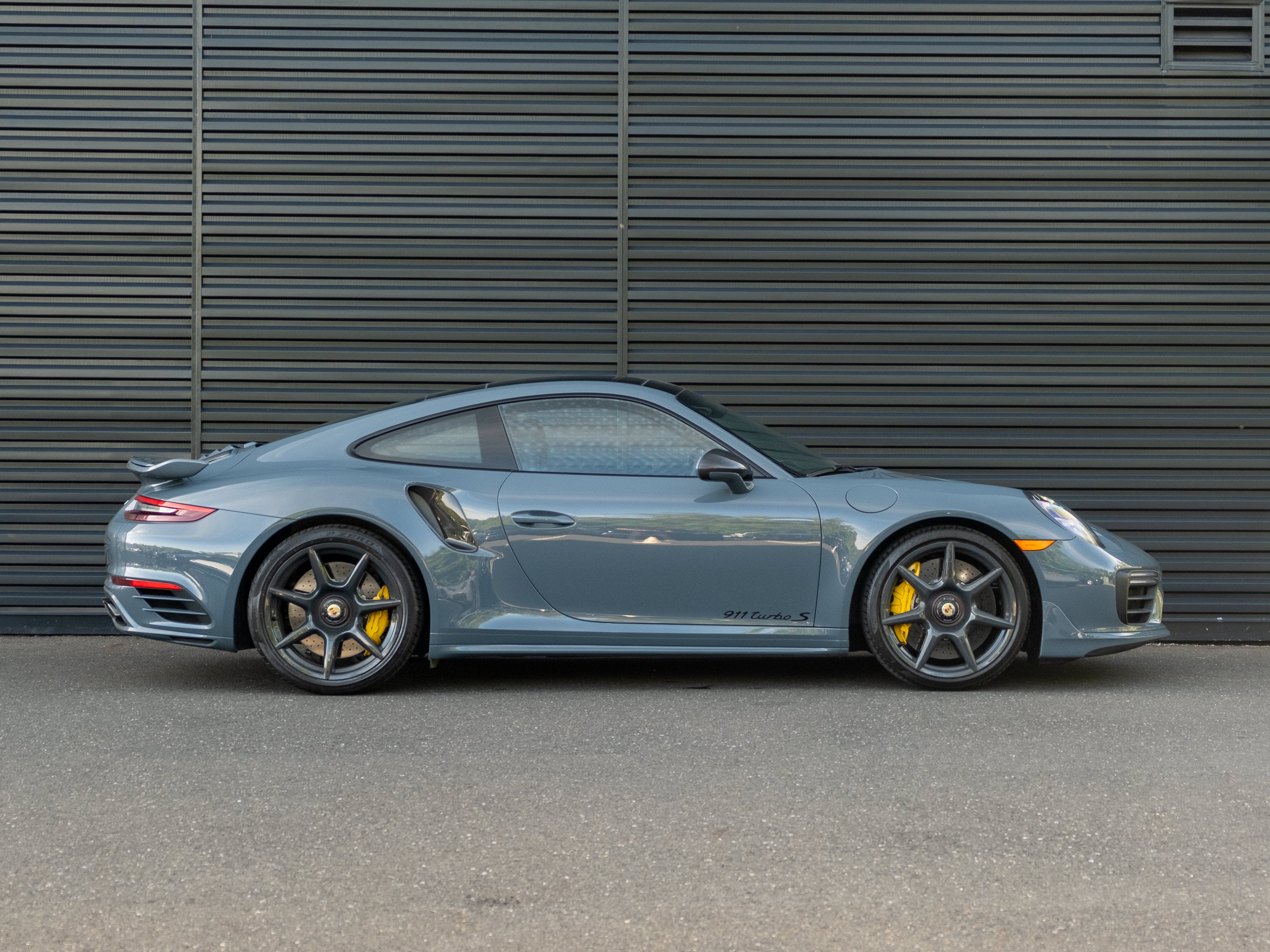 2019 Porsche 911 Turbo S