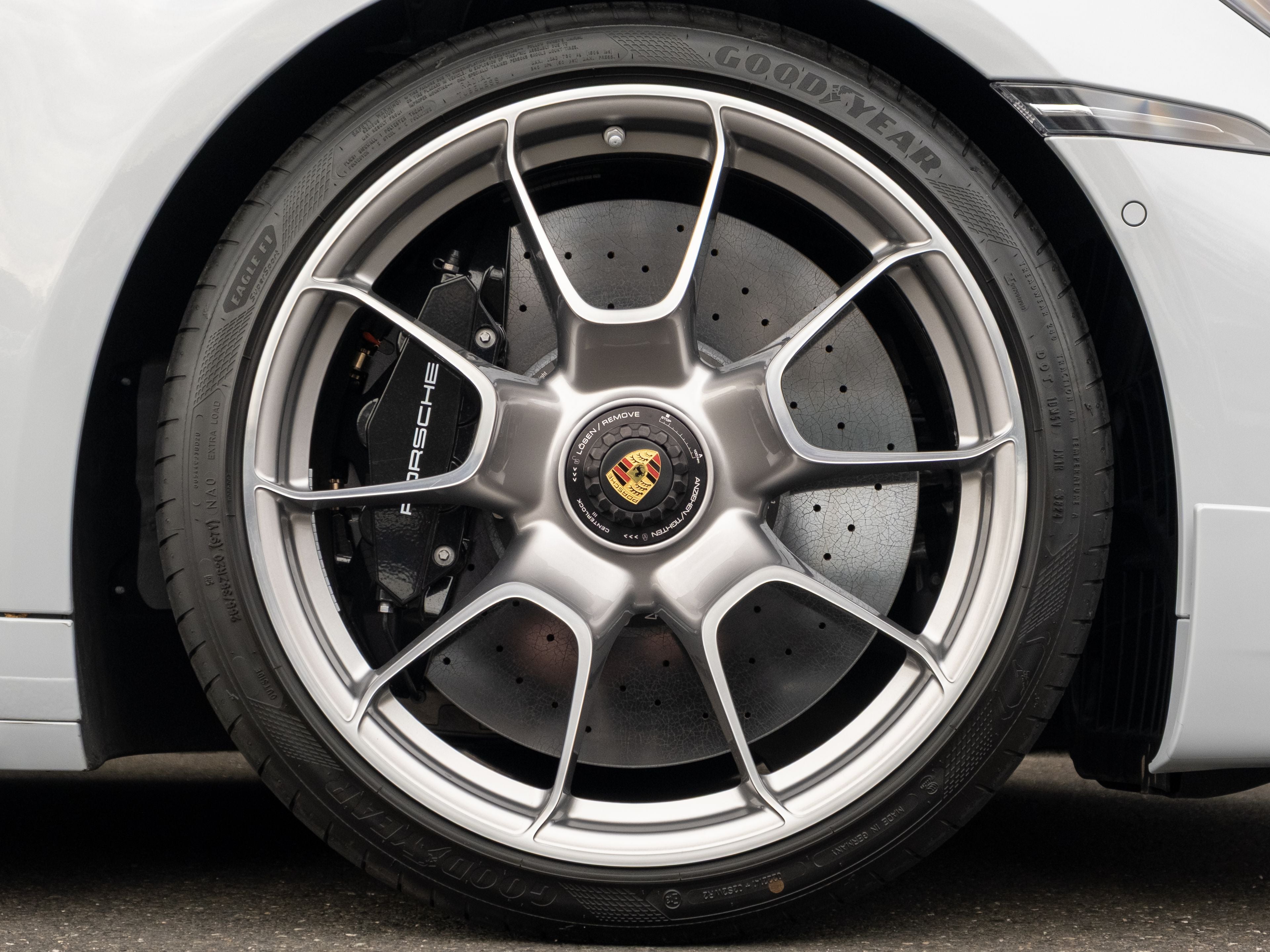 2025 Porsche 911 Turbo S