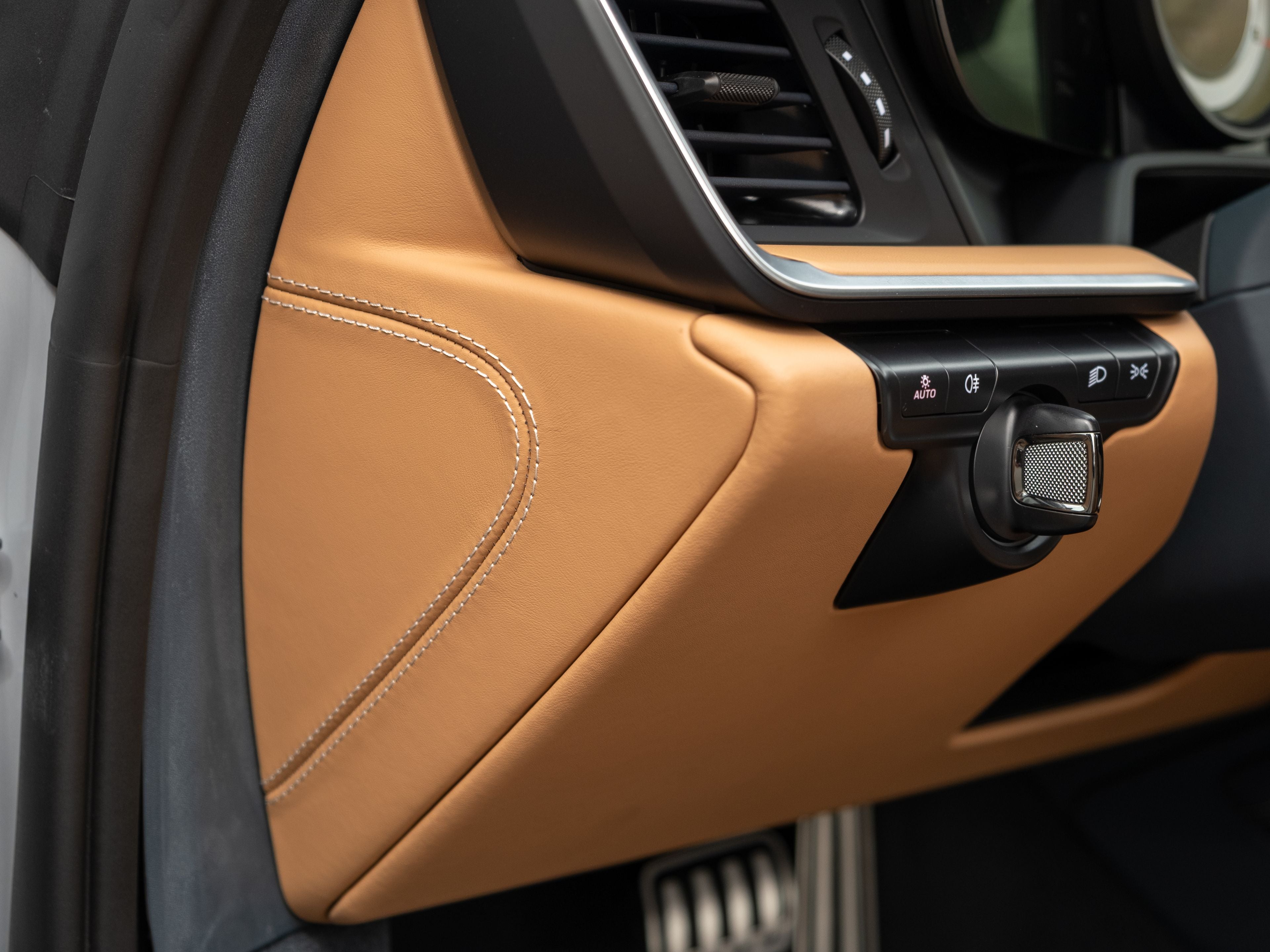 2025 Porsche 911 Turbo S