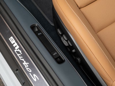 2025 Porsche 911 Turbo S