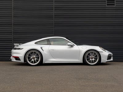 2025 Porsche 911 Turbo S