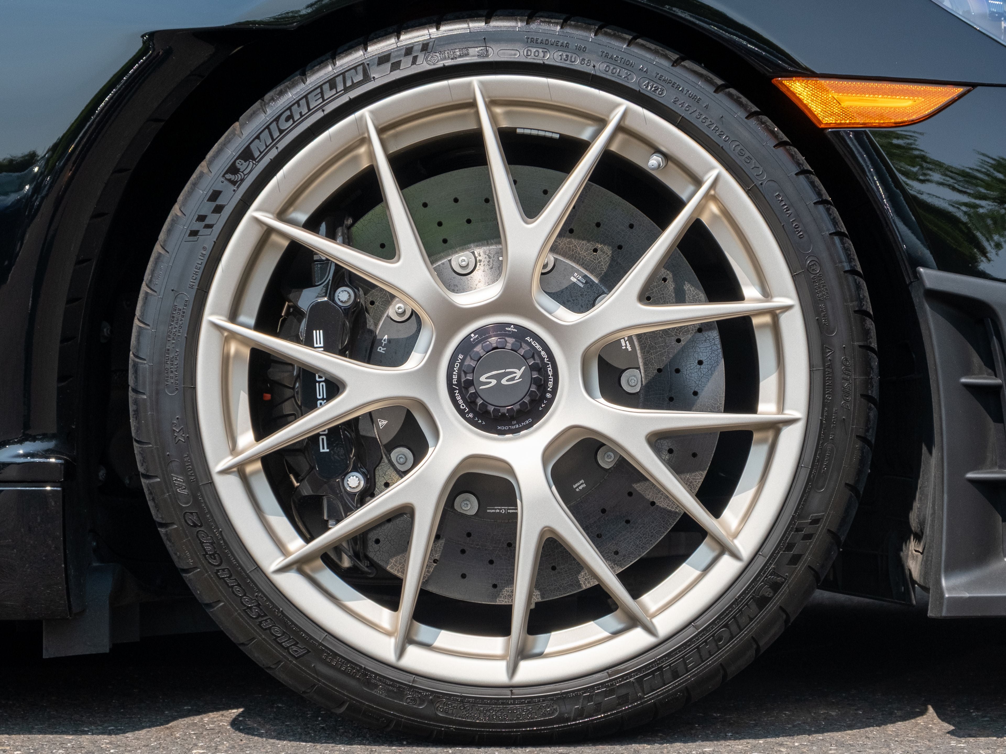 2024 Porsche 718 Cayman GT4 RS