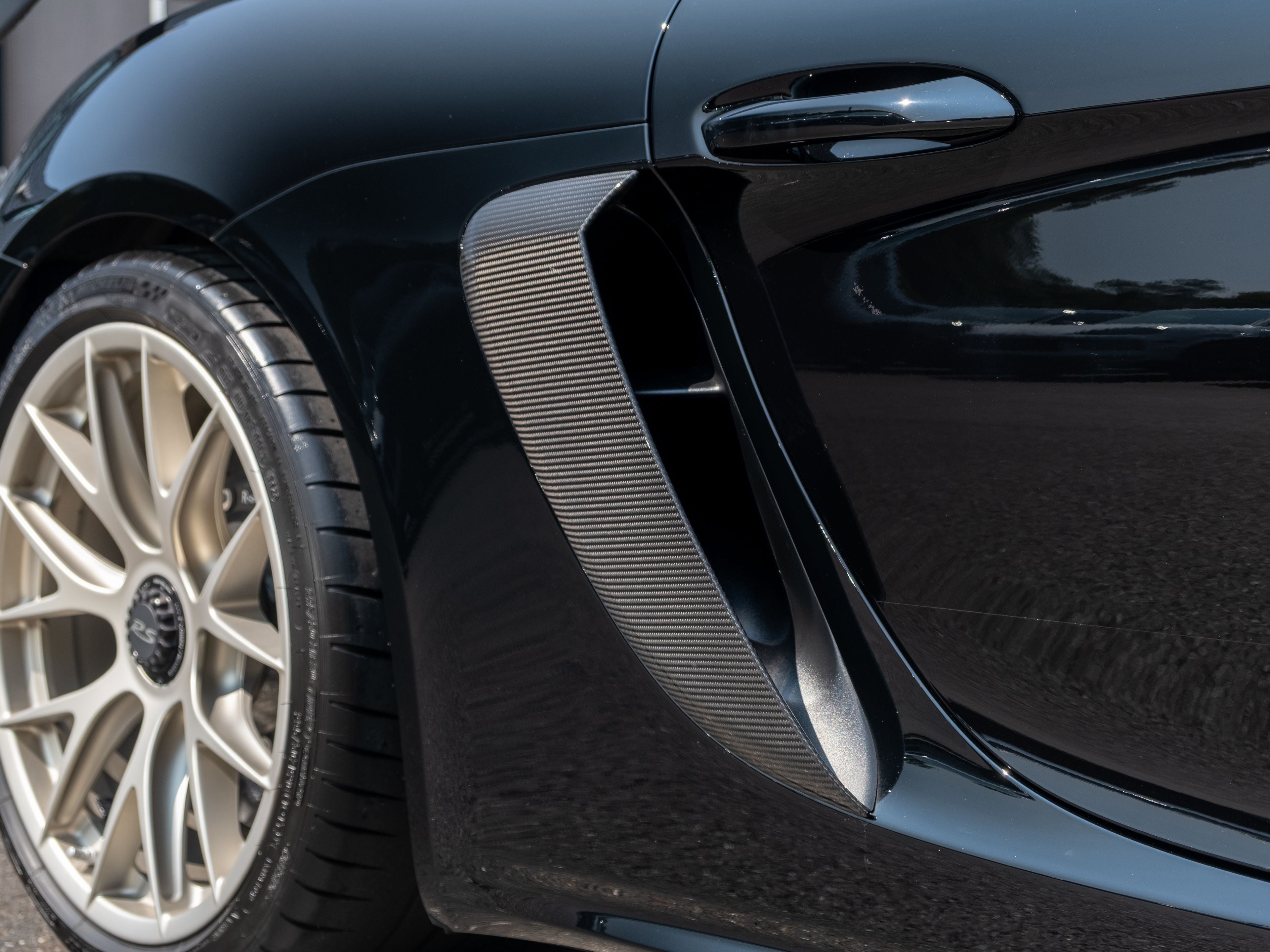 2024 Porsche 718 Cayman GT4 RS