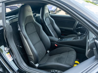2024 Porsche 718 Cayman GT4 RS