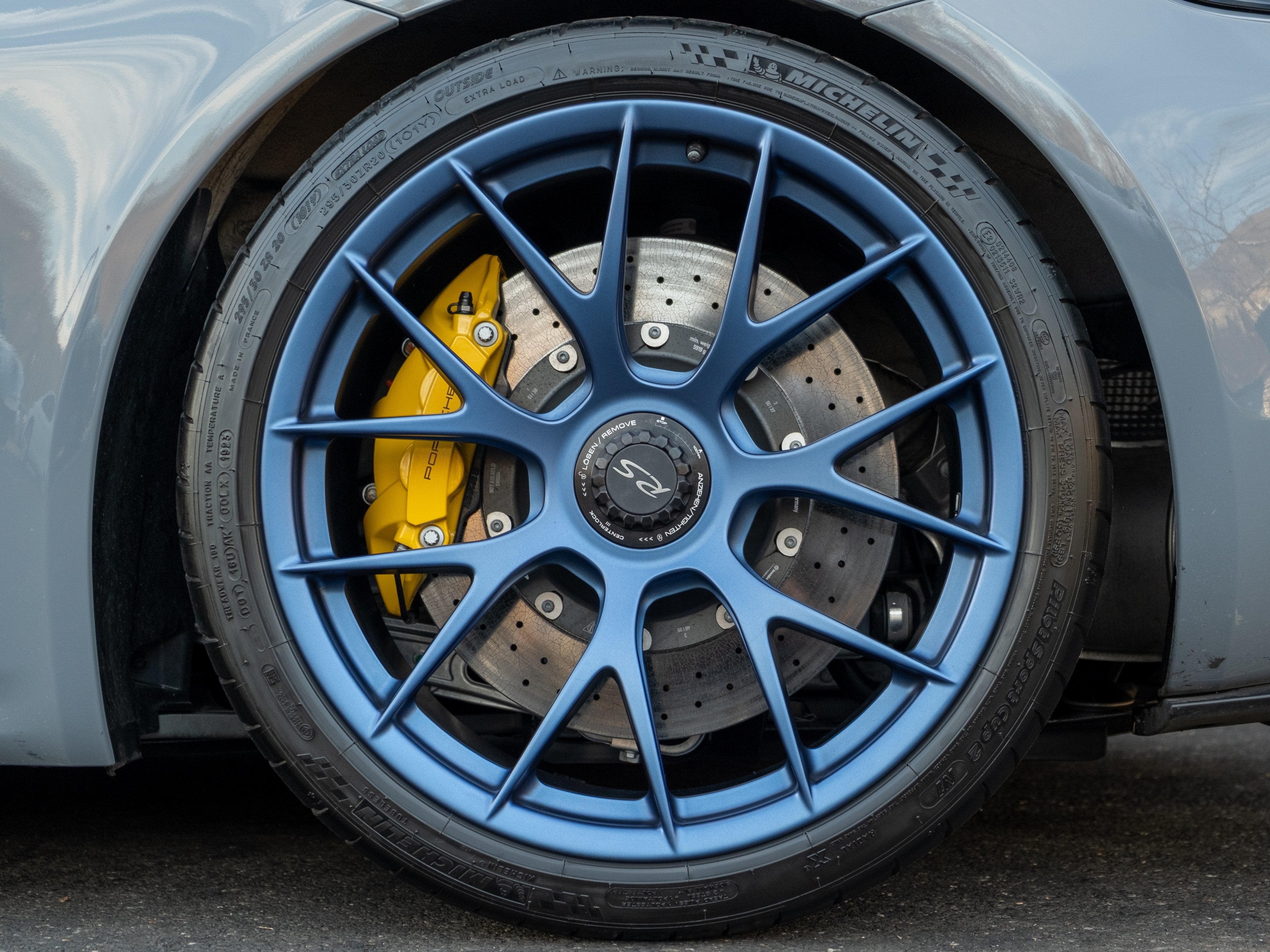 2023 Porsche 718 Cayman GT4 RS