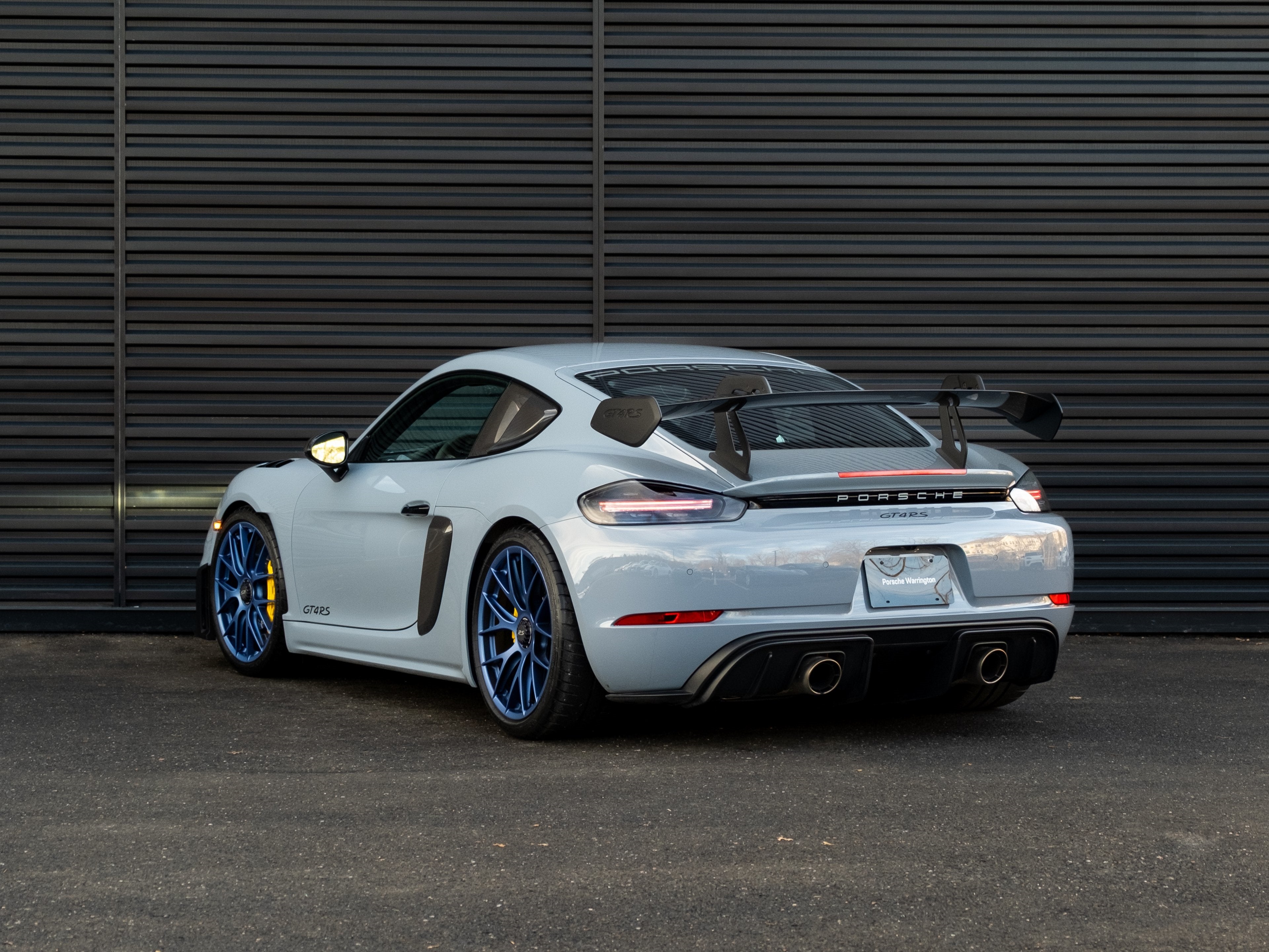 2023 Porsche 718 Cayman GT4 RS
